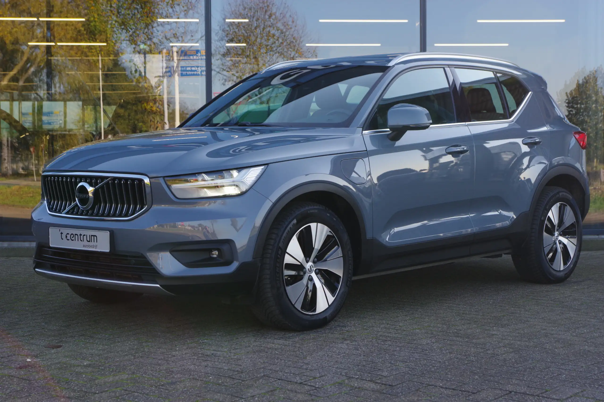 Volvo - XC40