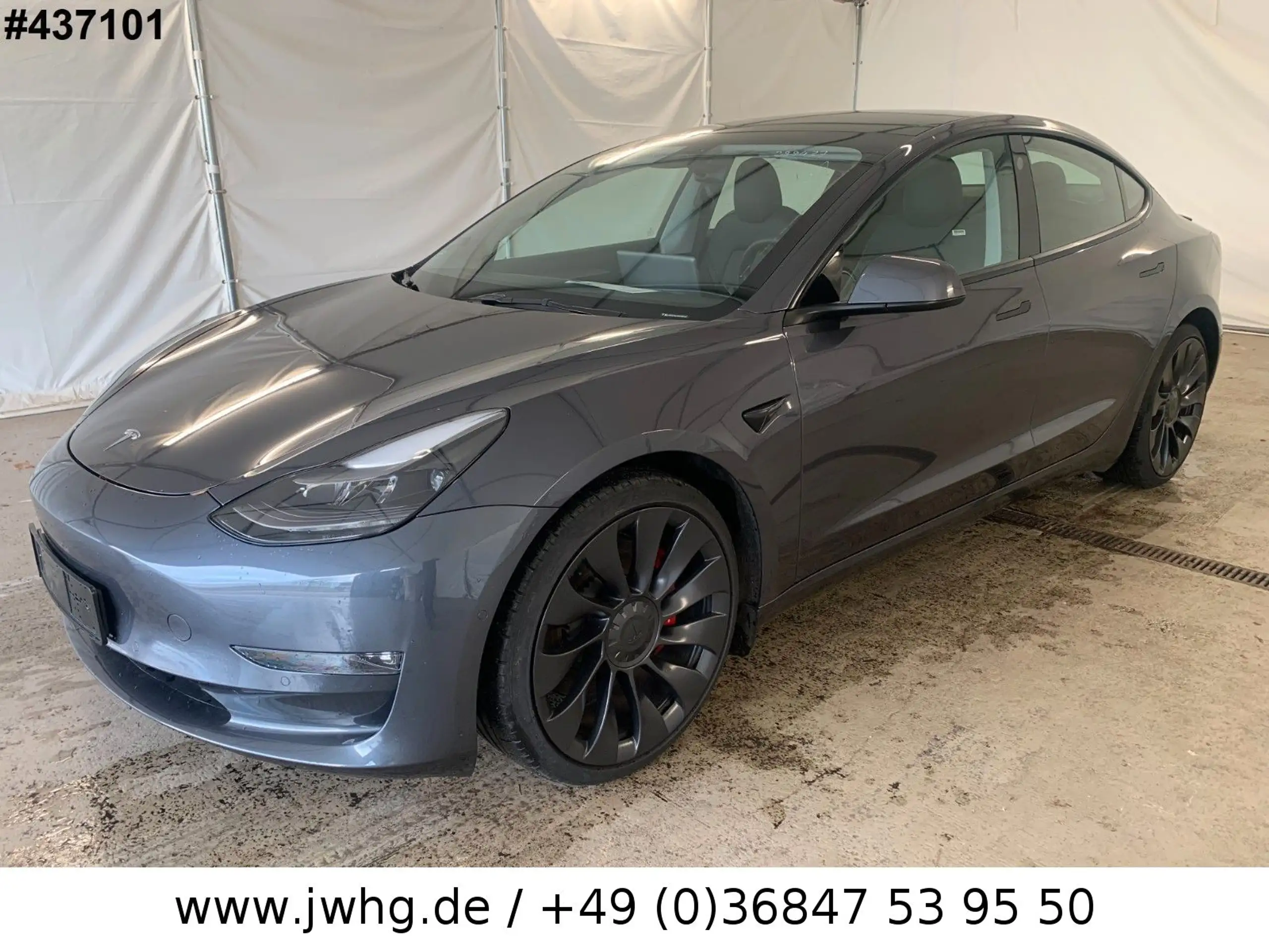 Tesla - Model 3