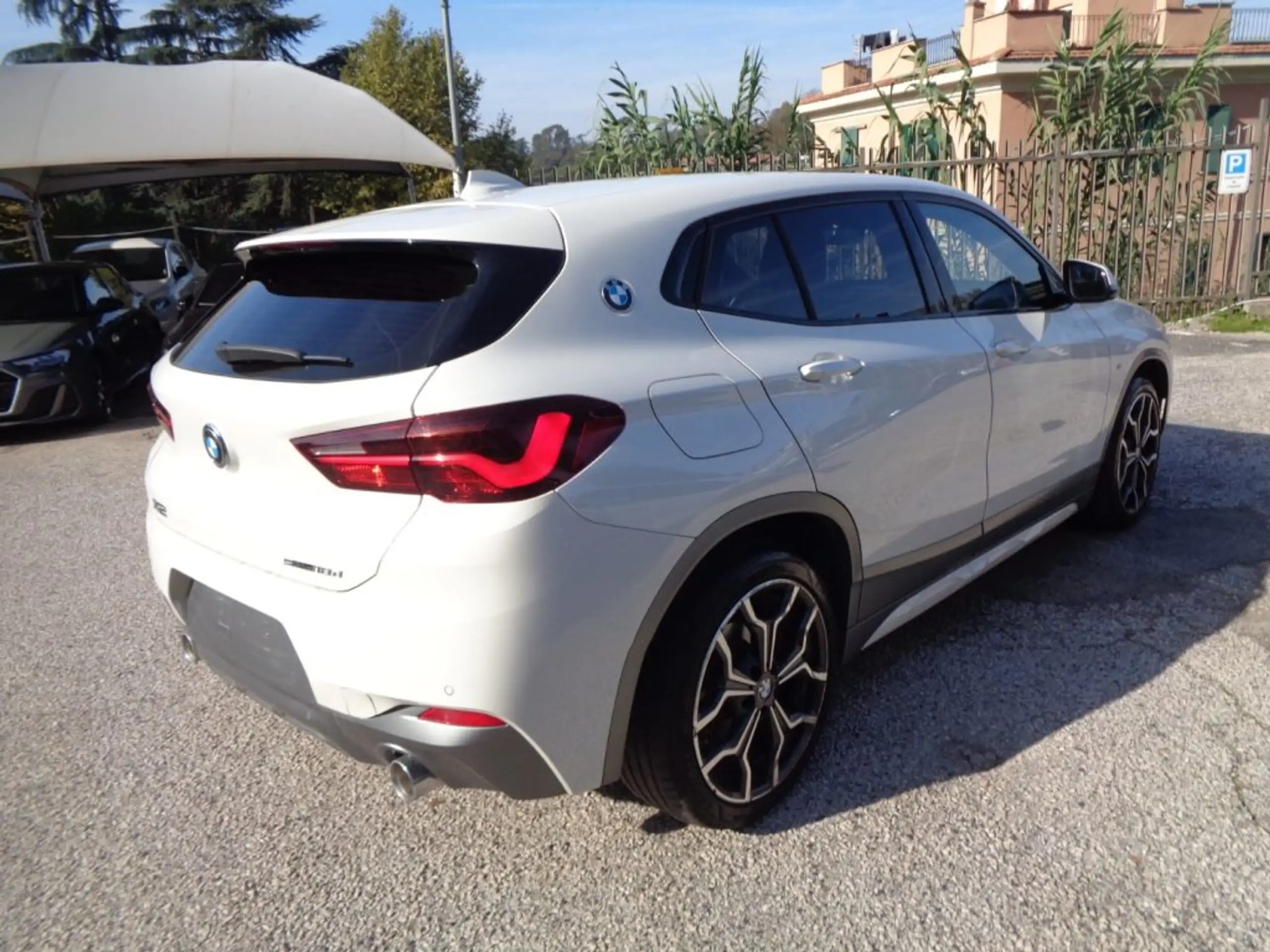 BMW - X2