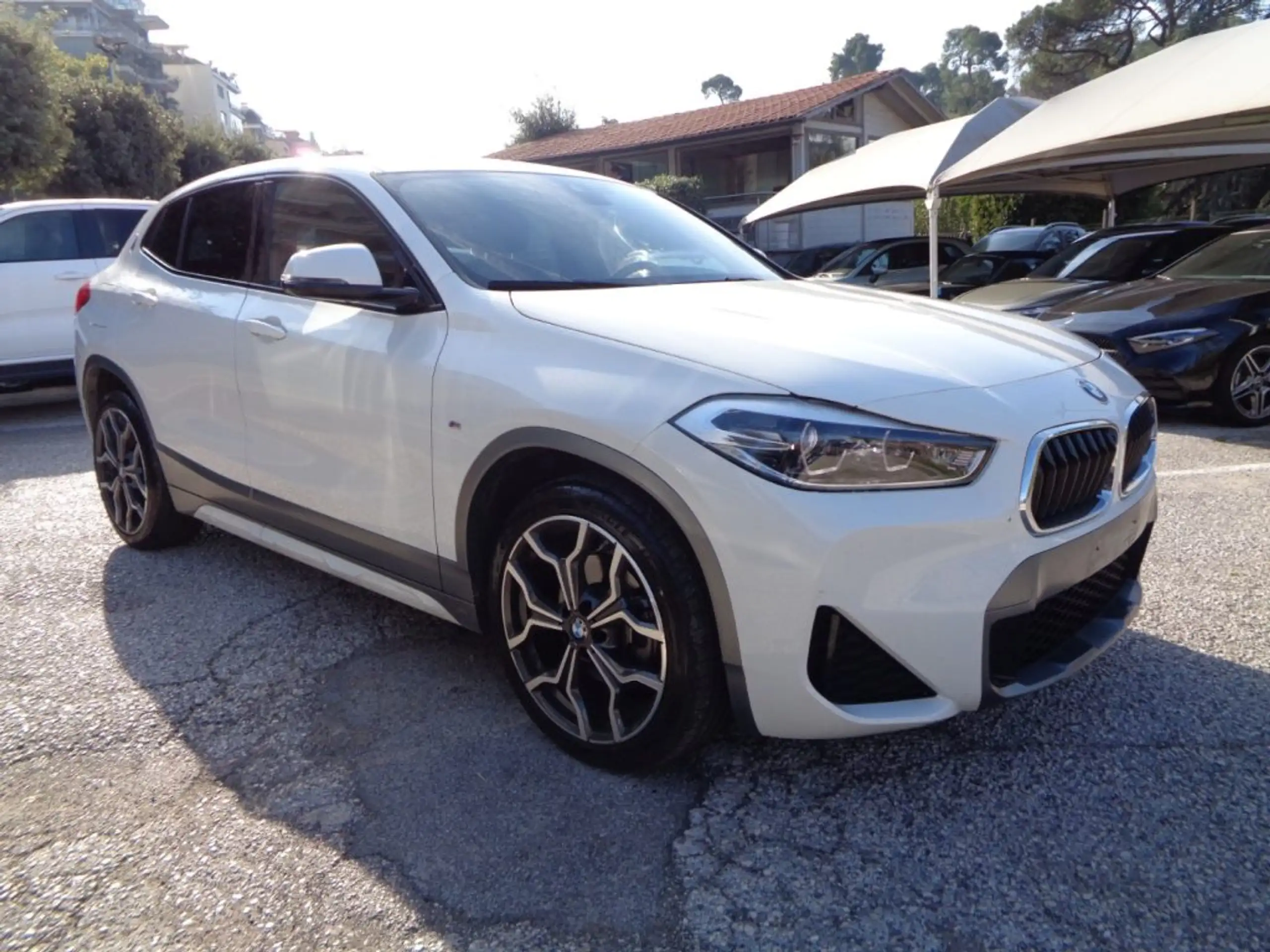 BMW - X2