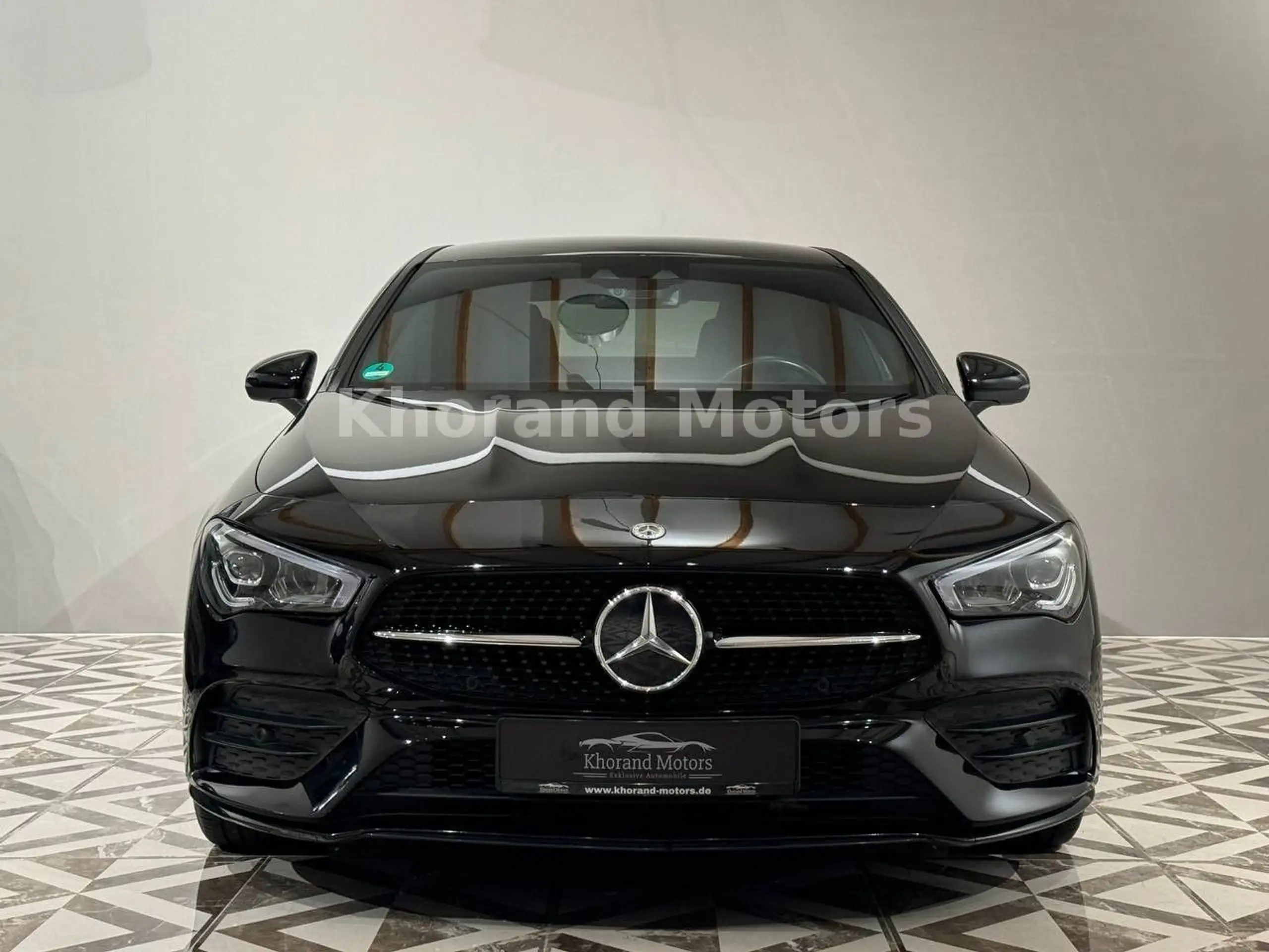 Mercedes-Benz - CLA 220