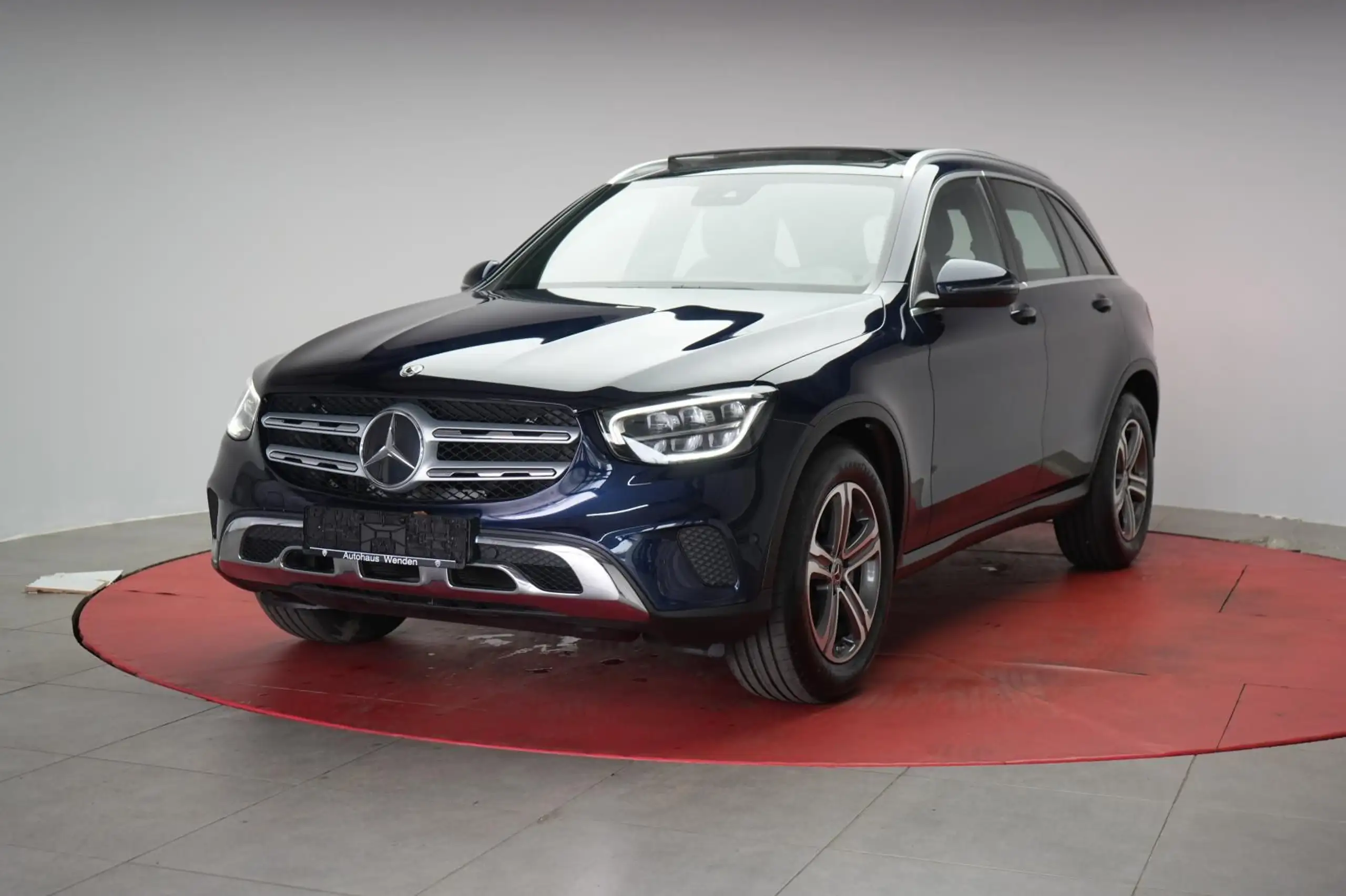 Mercedes-Benz - GLC 220