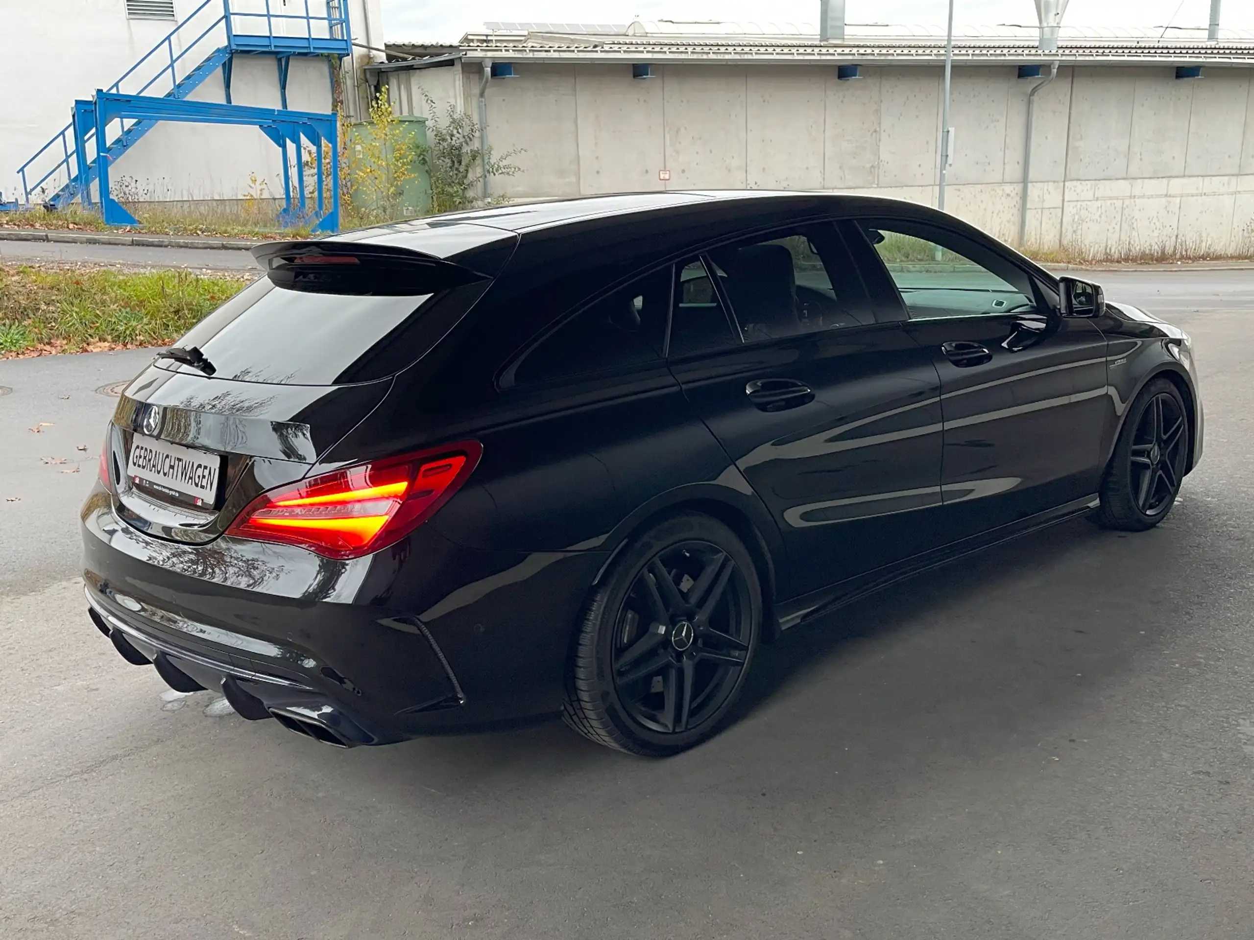 Mercedes-Benz - CLA 45 AMG