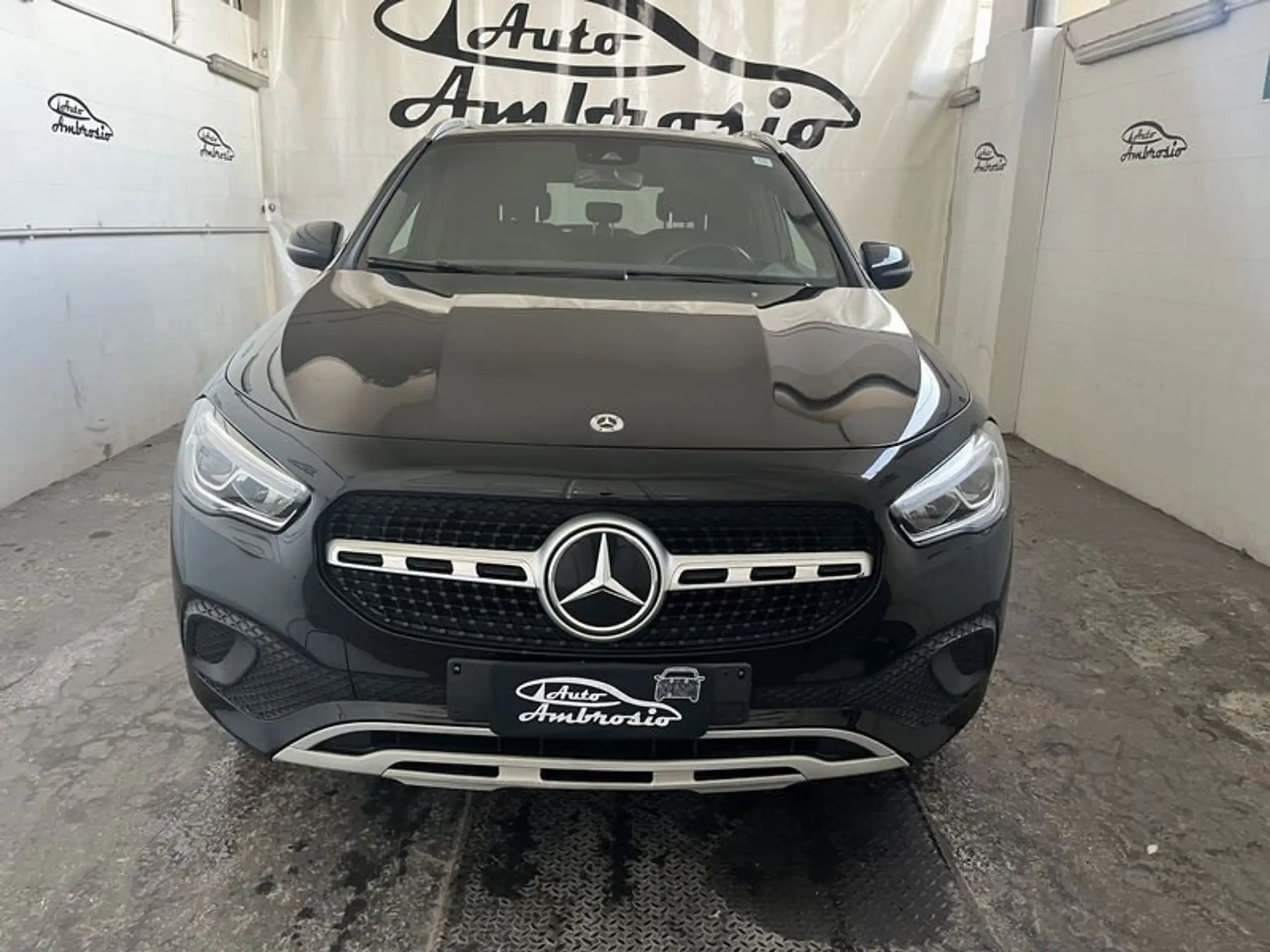 Mercedes-Benz - GLA 200