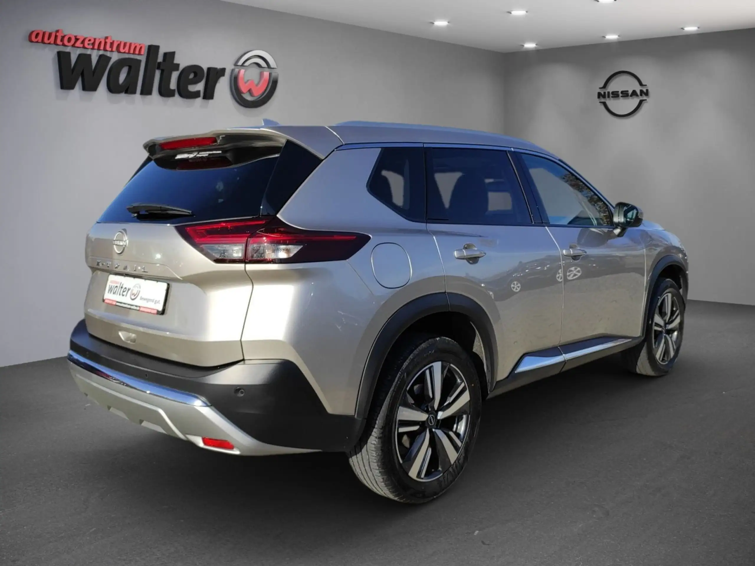 Nissan - X-Trail