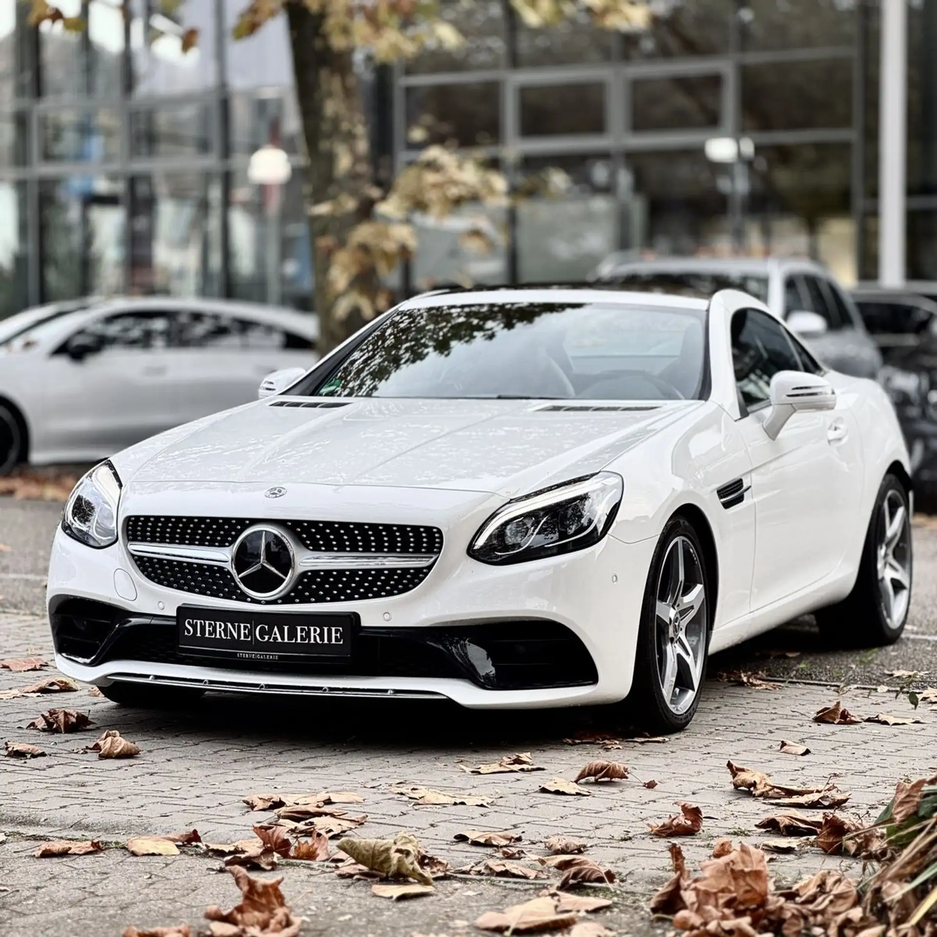 Mercedes-Benz - SLC 200