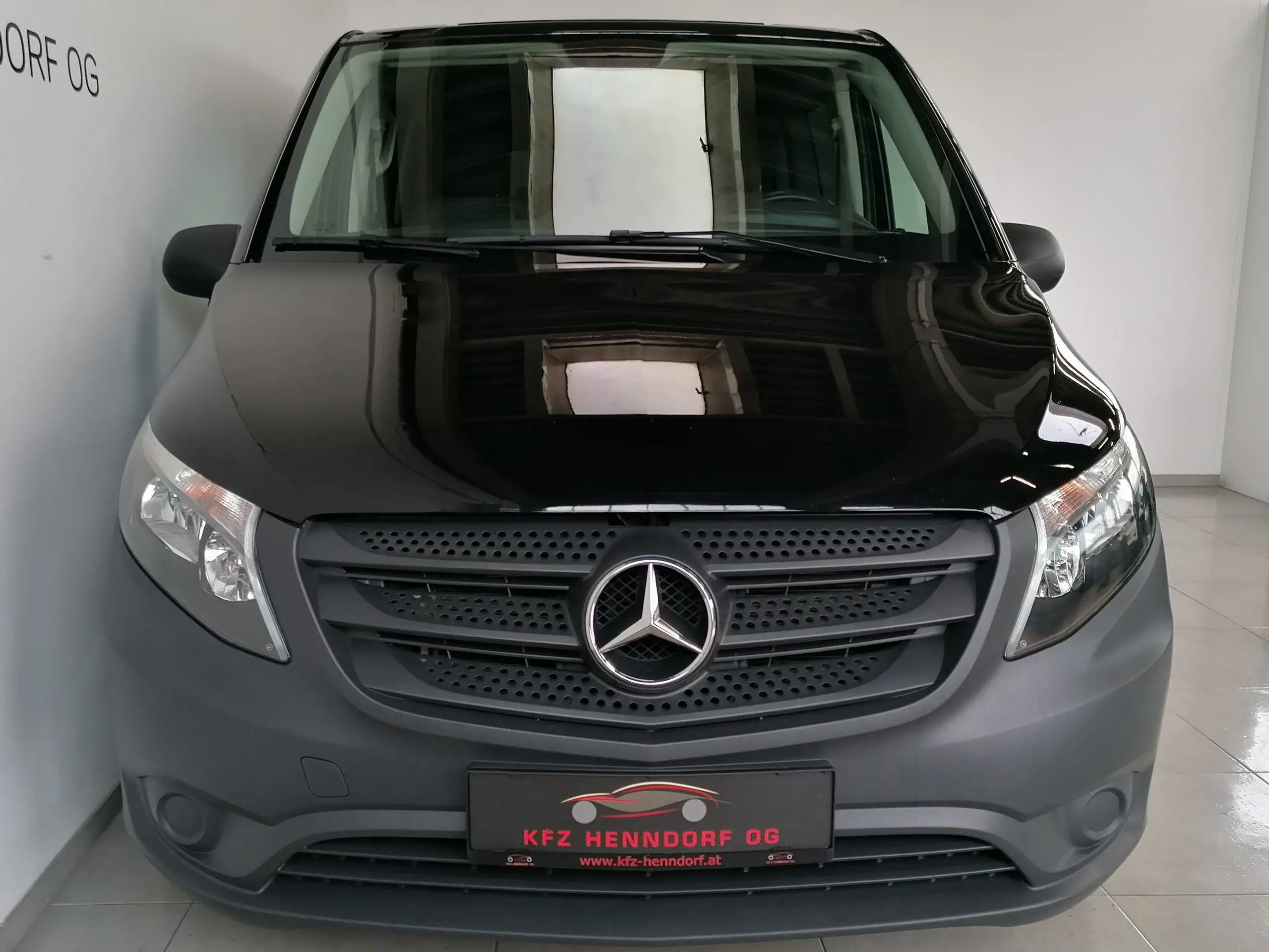 Mercedes-Benz - Vito