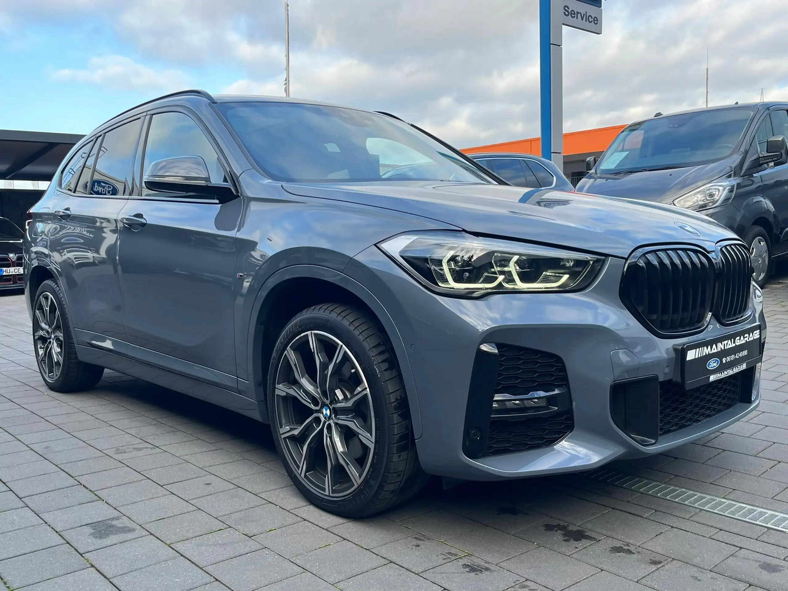 BMW - X1