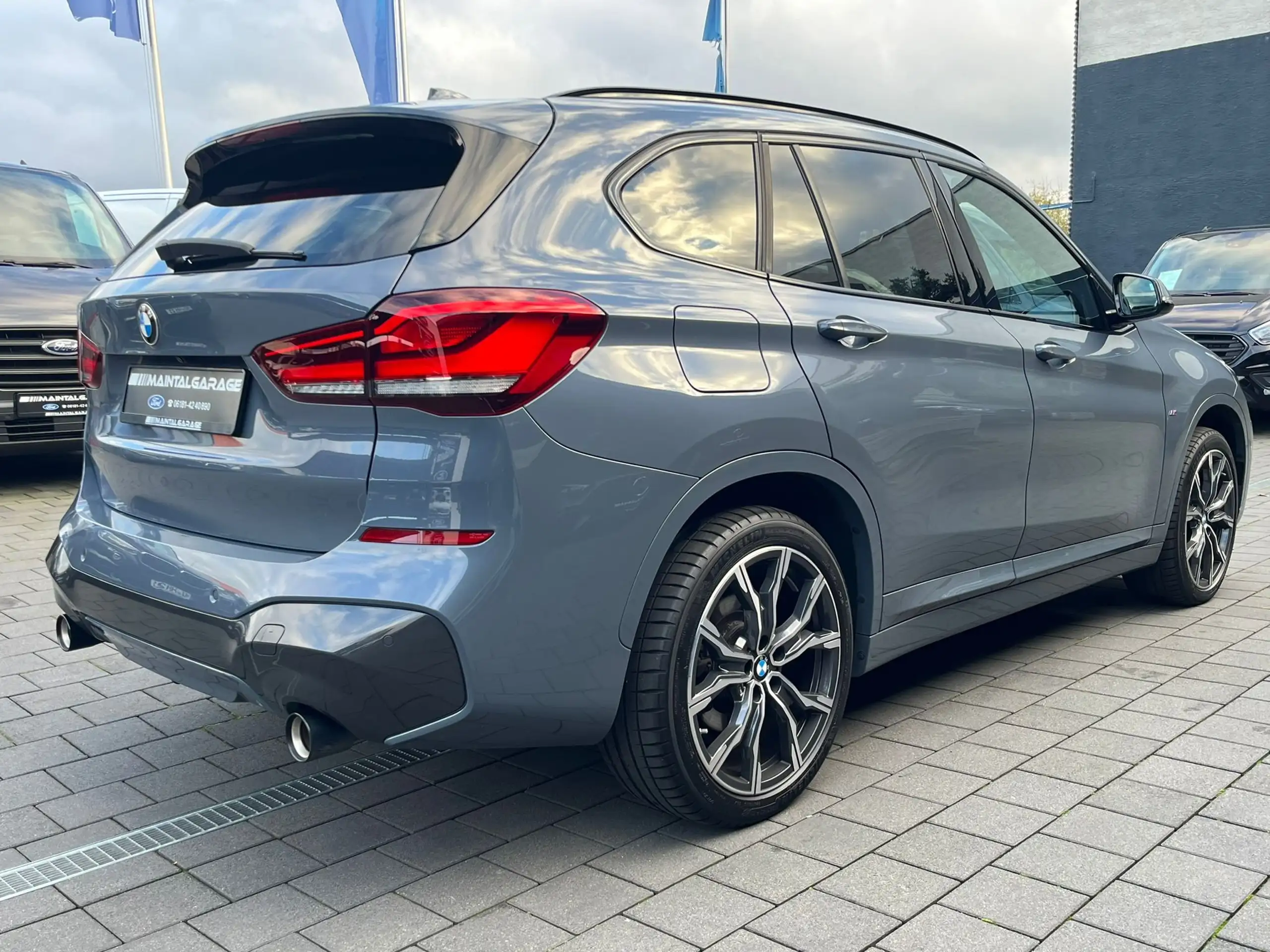 BMW - X1