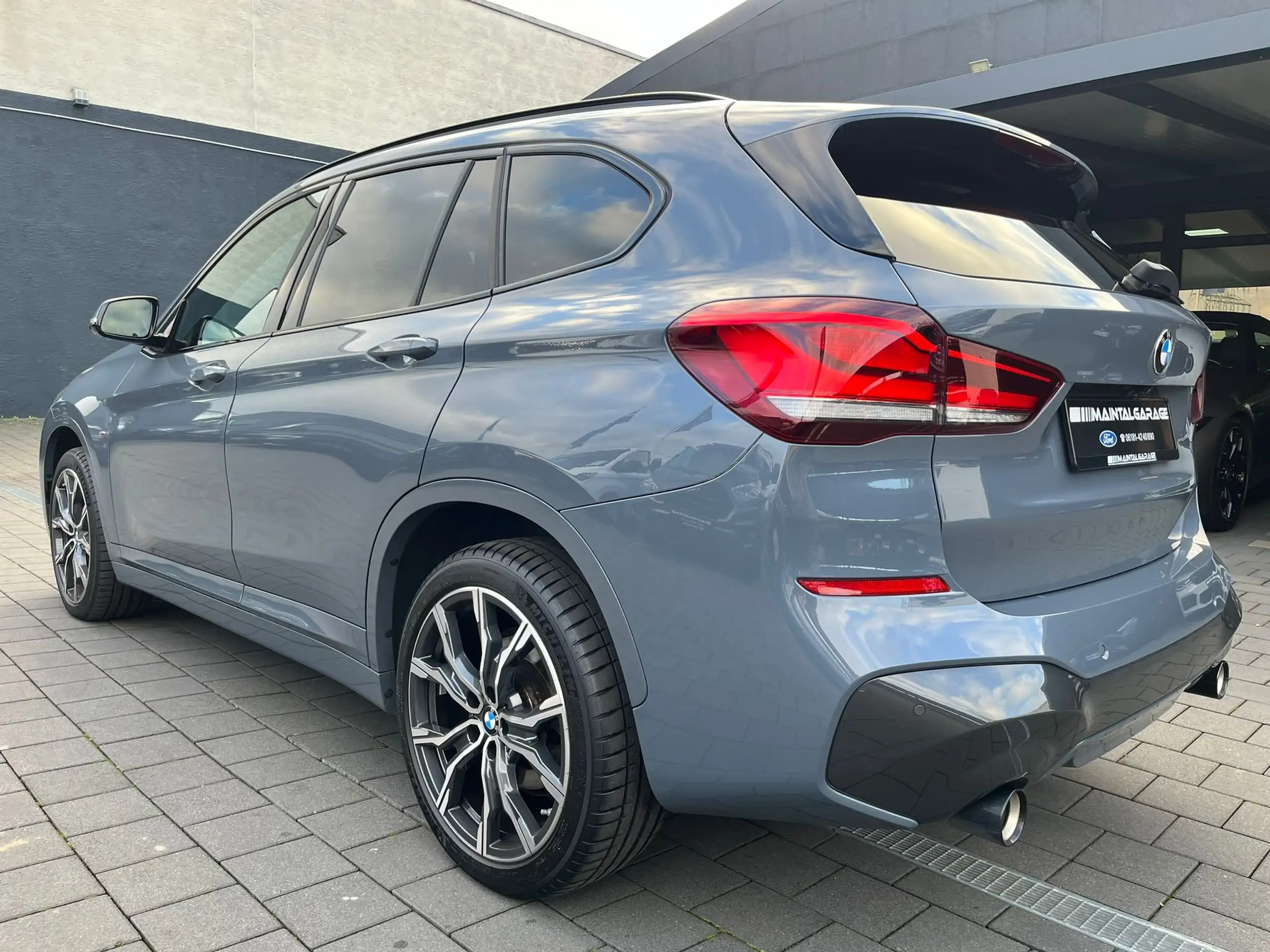 BMW - X1