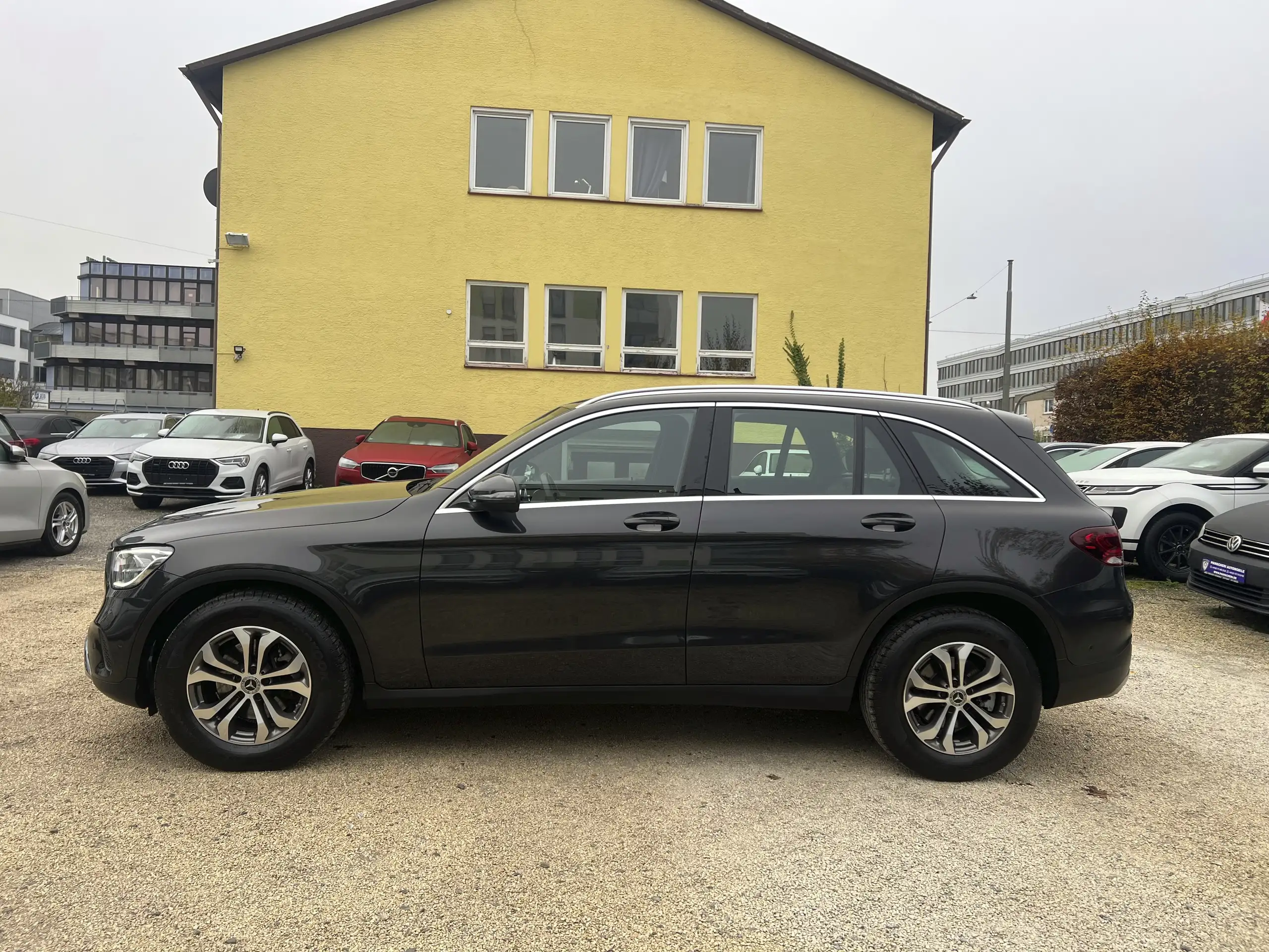 Mercedes-Benz - GLC 220