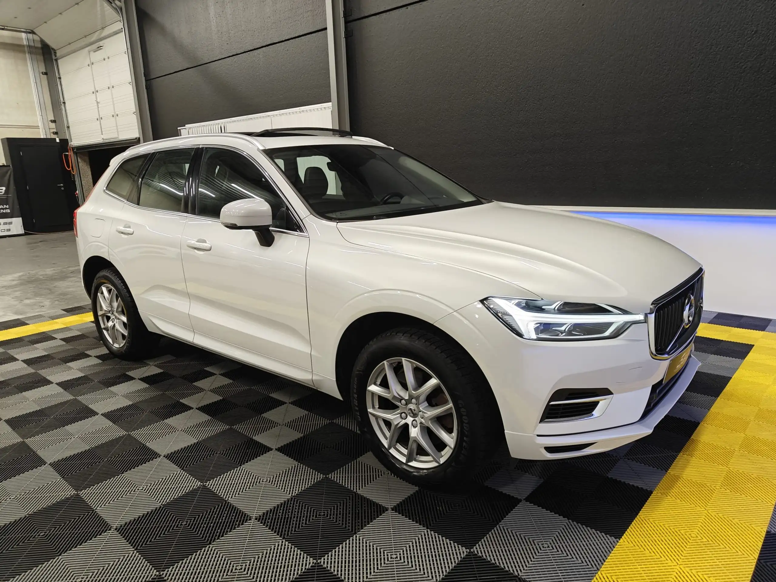 Volvo - XC60