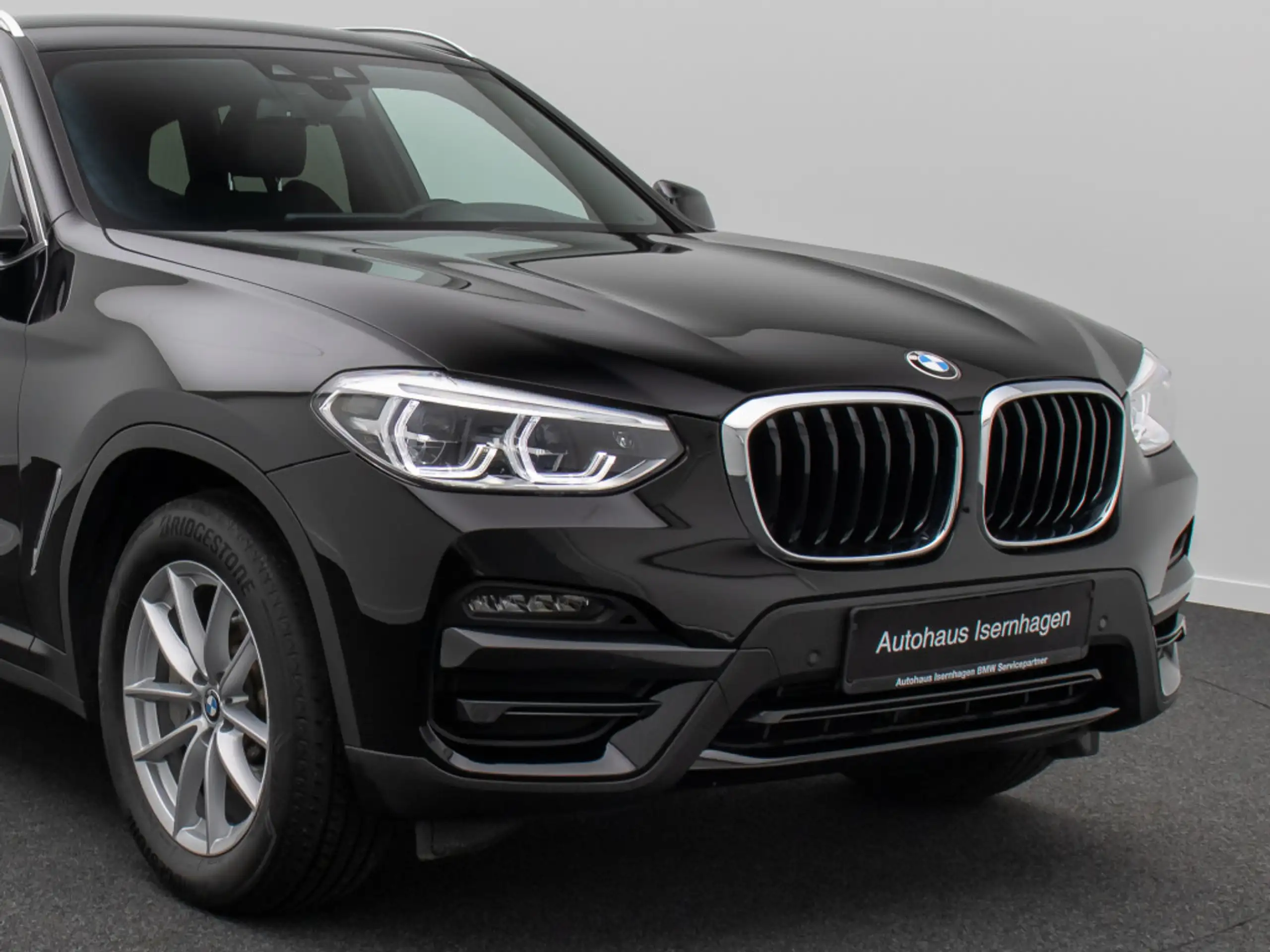 BMW - X3