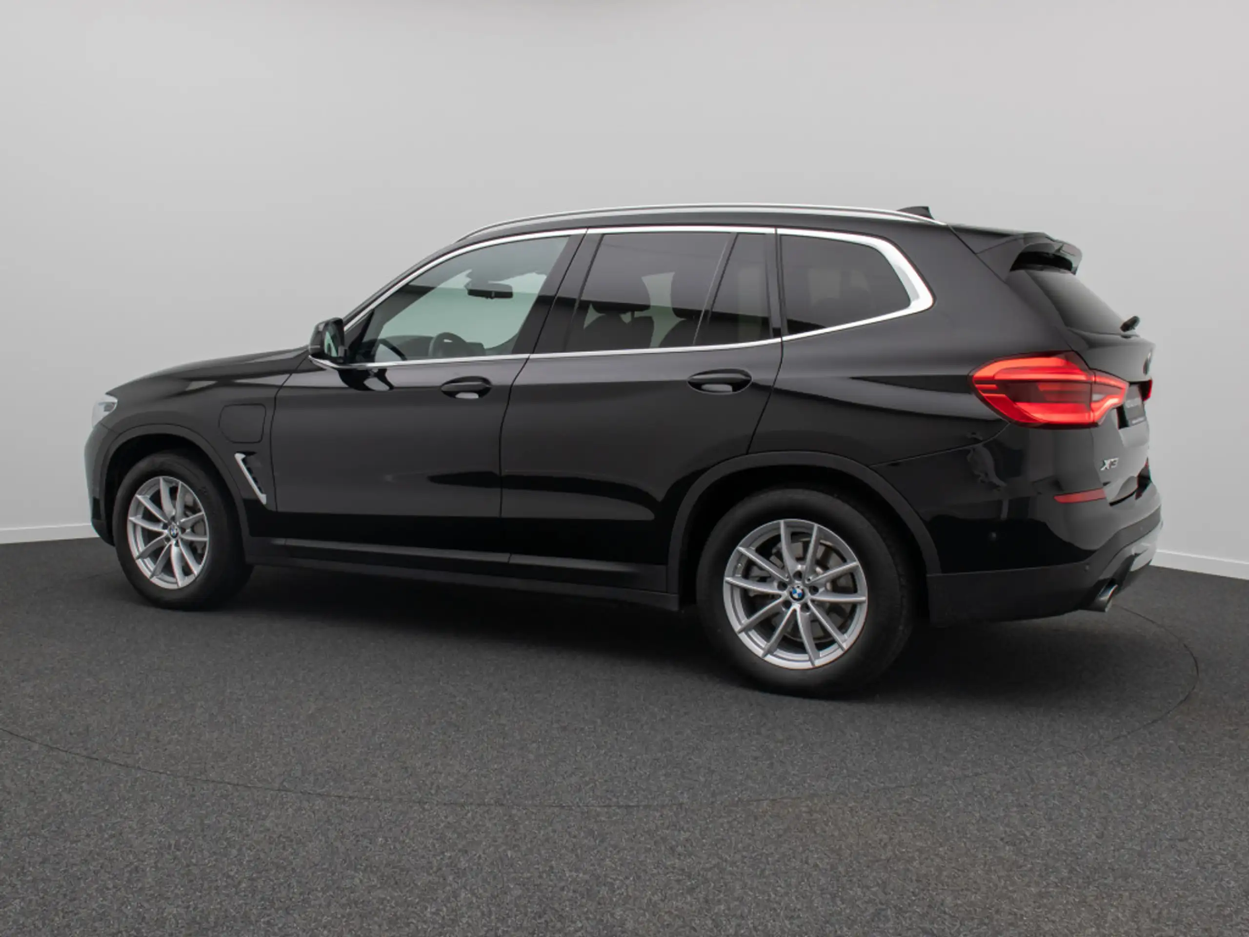 BMW - X3