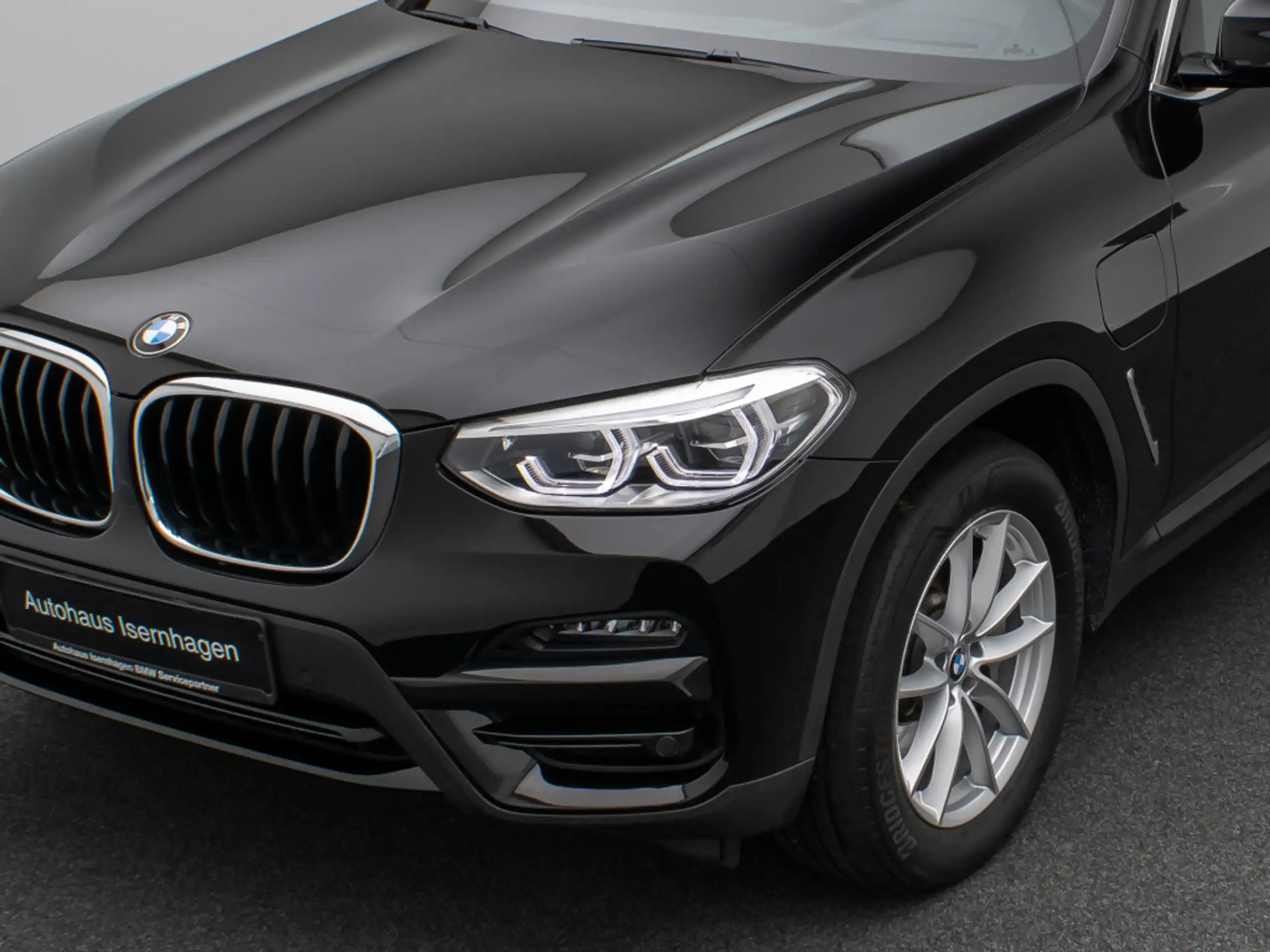 BMW - X3