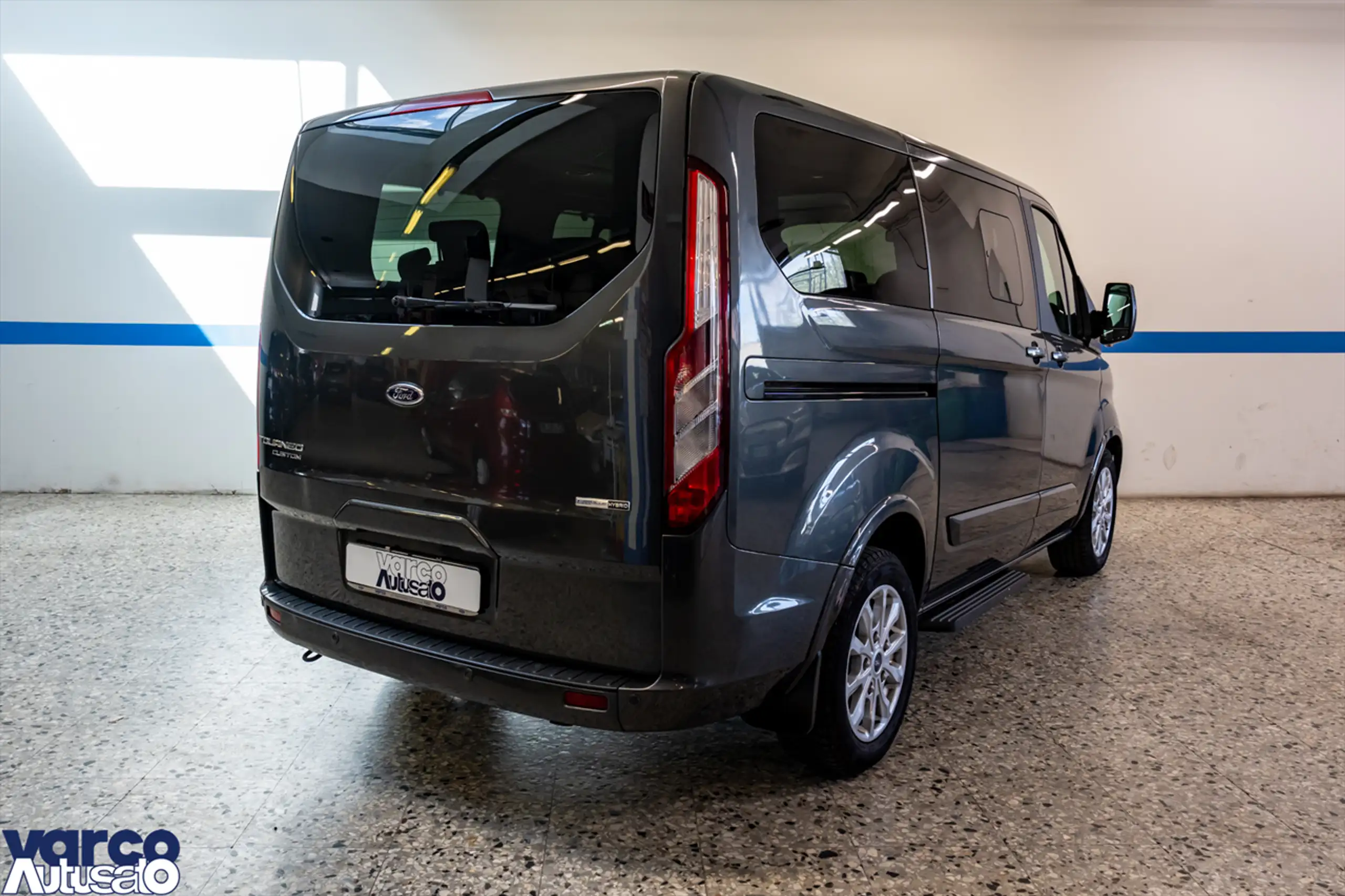 Ford - Tourneo Custom