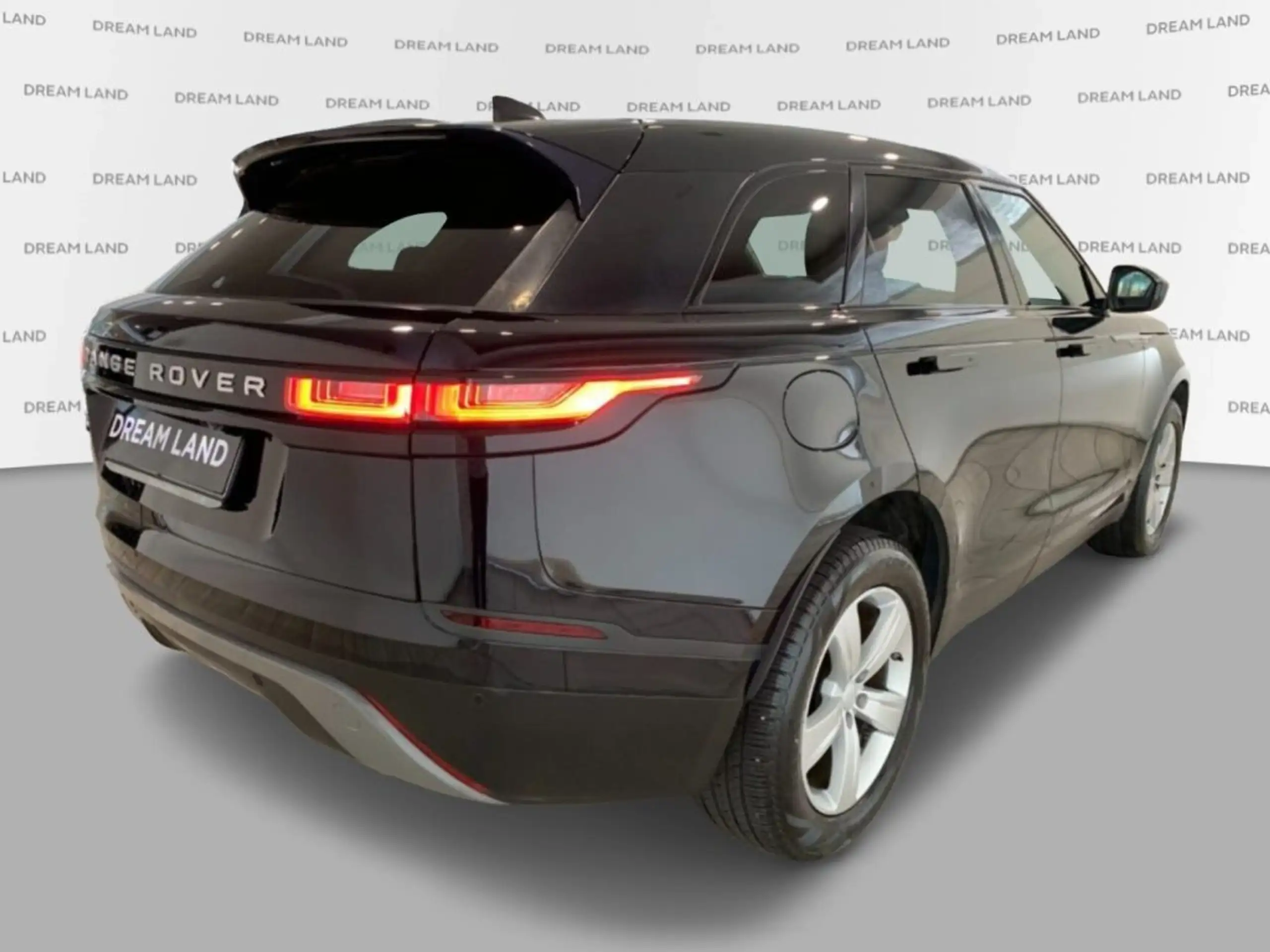 Land Rover - Range Rover Velar