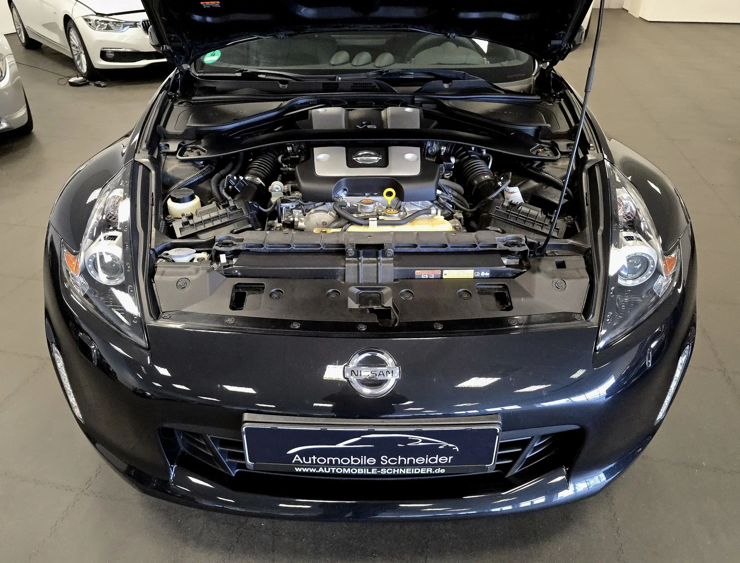 Nissan - 370Z