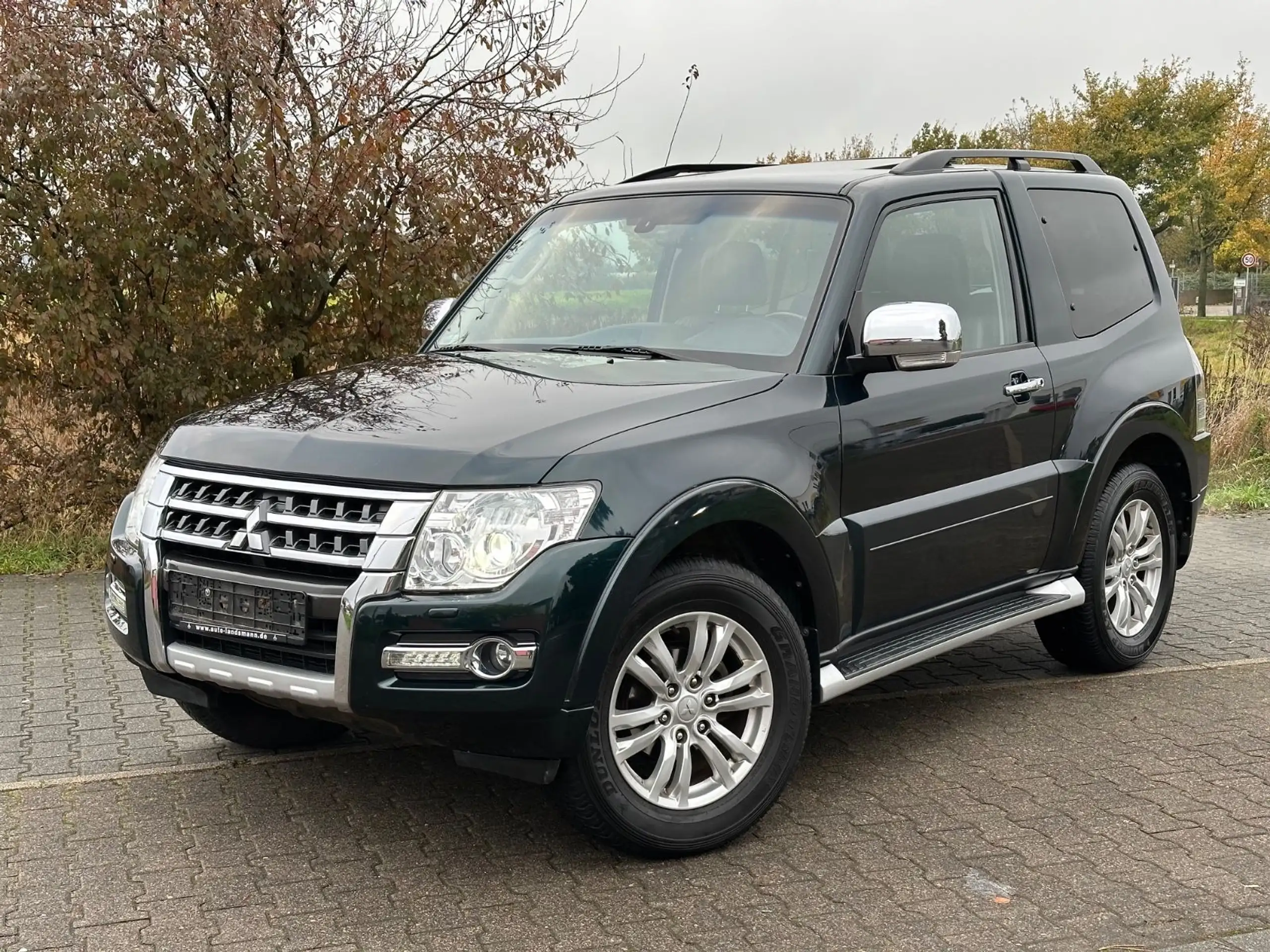 Mitsubishi Pajero 2016