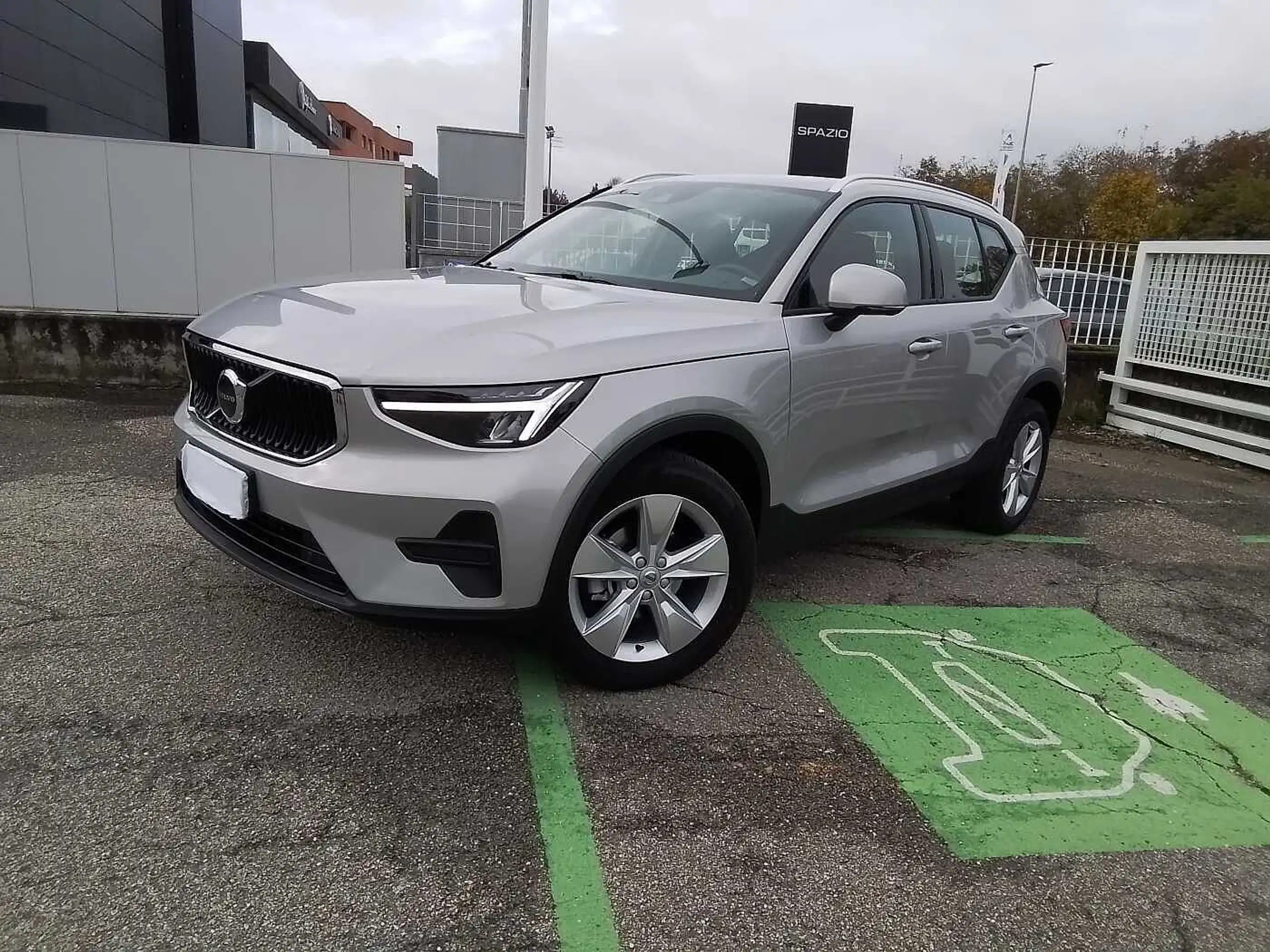 Volvo - XC40