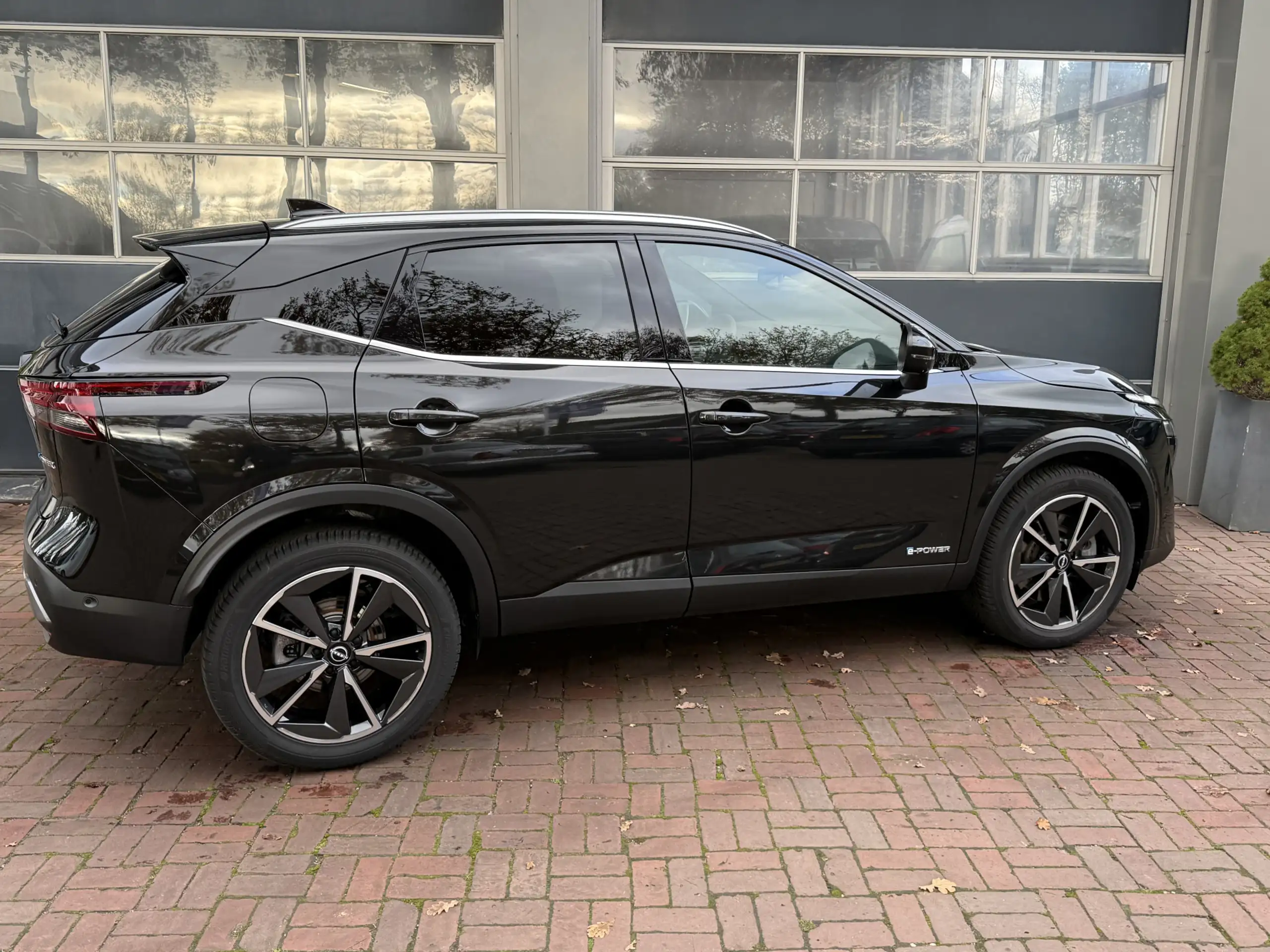 Nissan - Qashqai