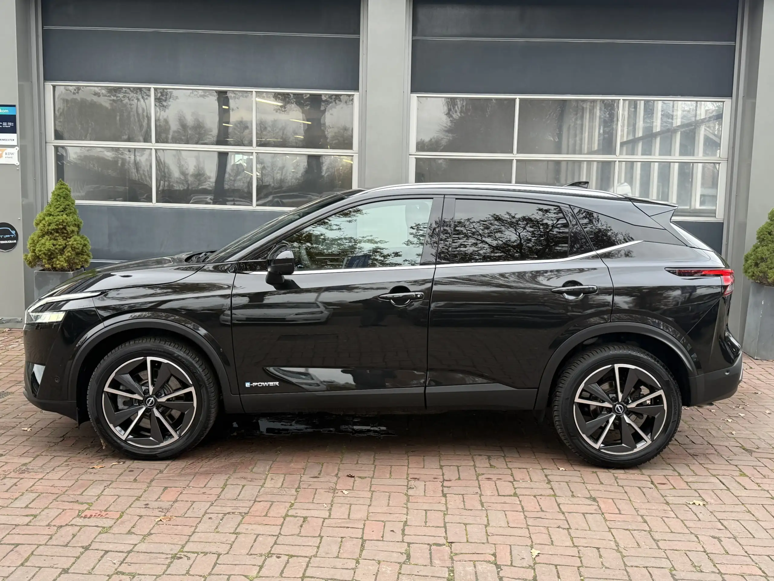 Nissan - Qashqai