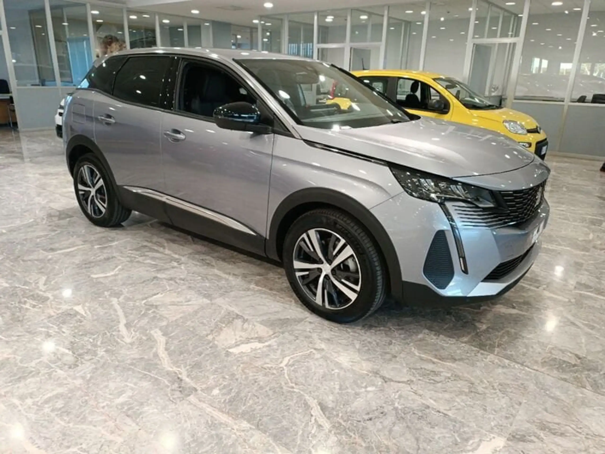 Peugeot - 3008