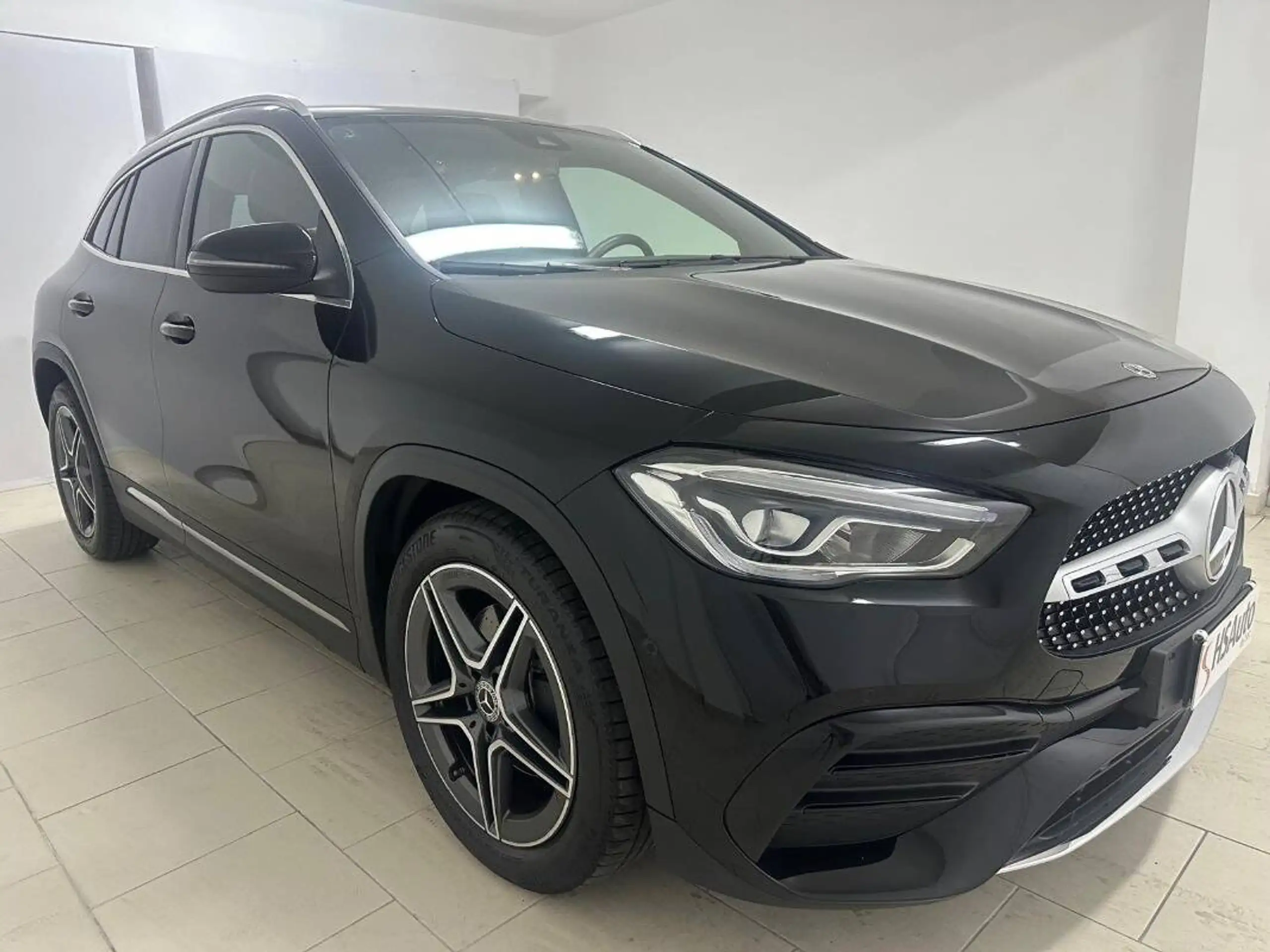 Mercedes-Benz - GLA 200