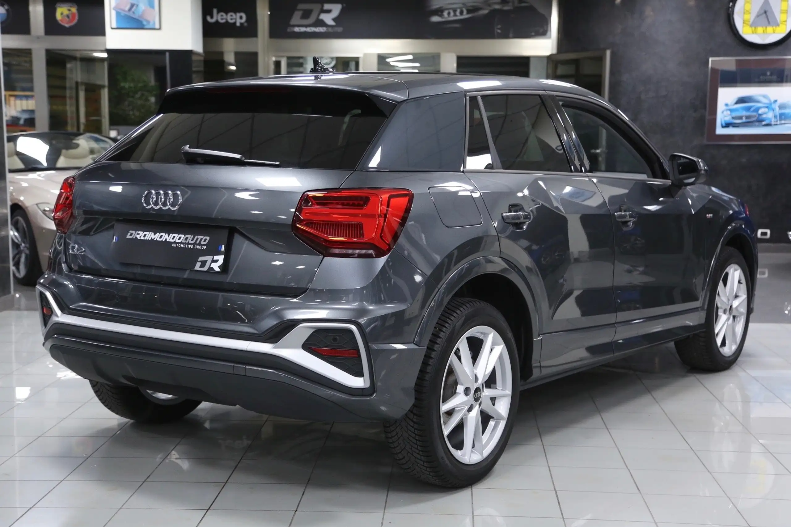 Audi - Q2