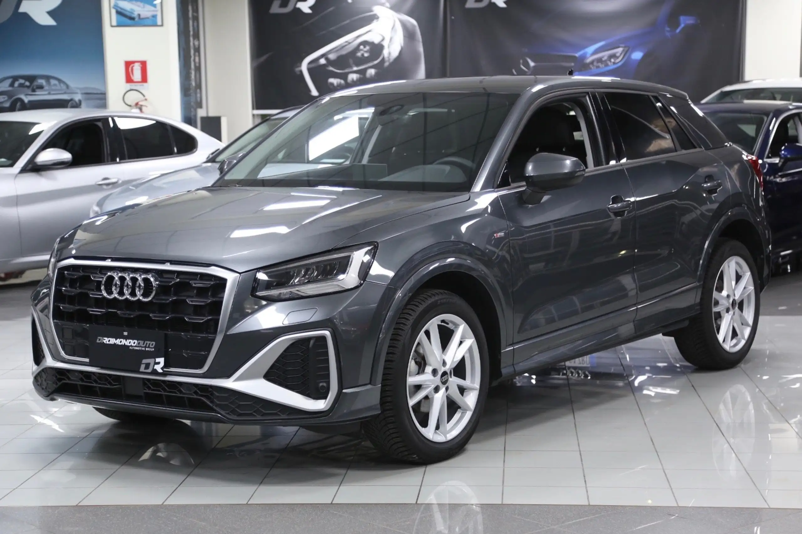 Audi - Q2