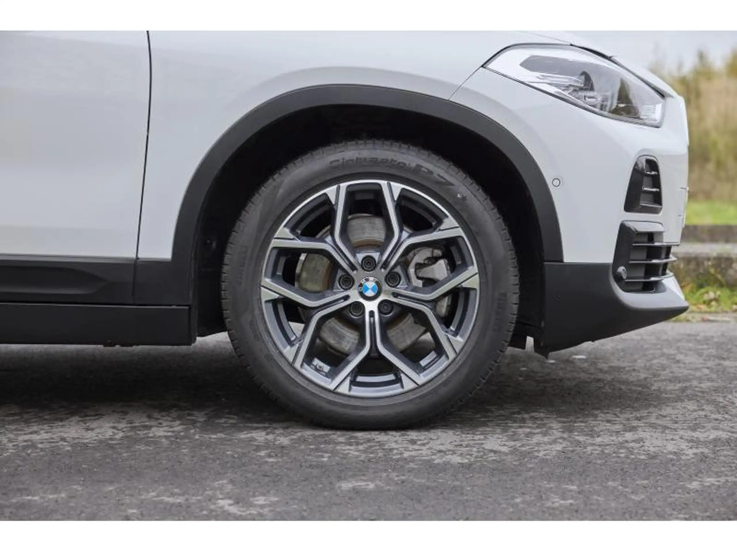 BMW - X2