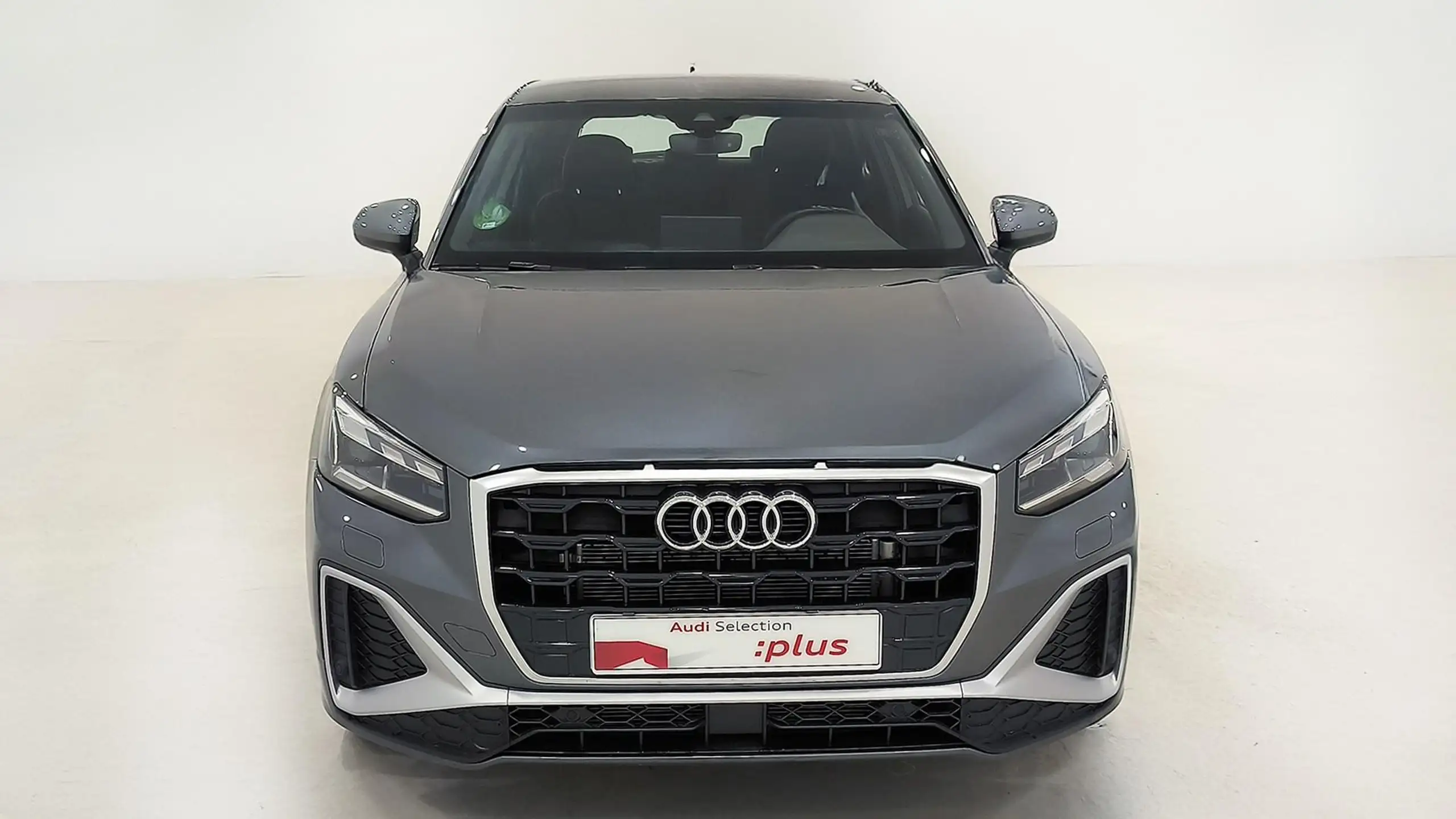 Audi - Q2