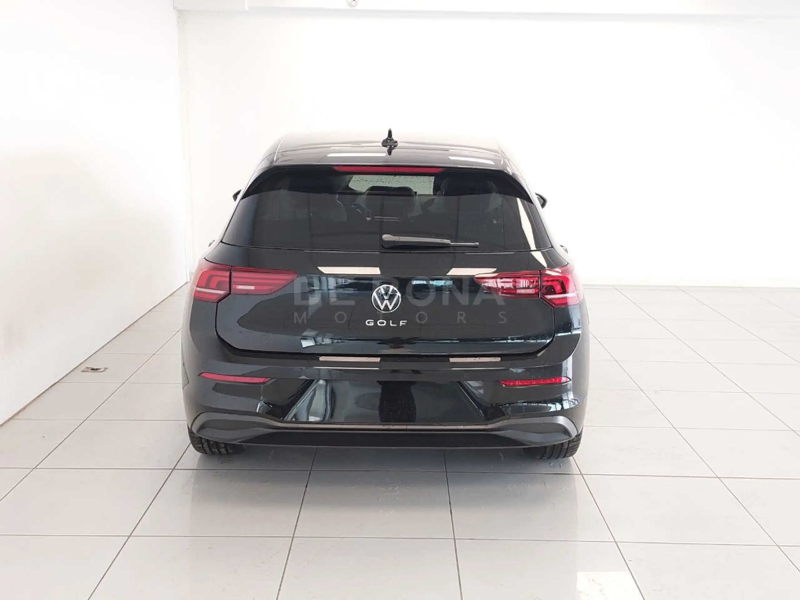 Volkswagen - Golf