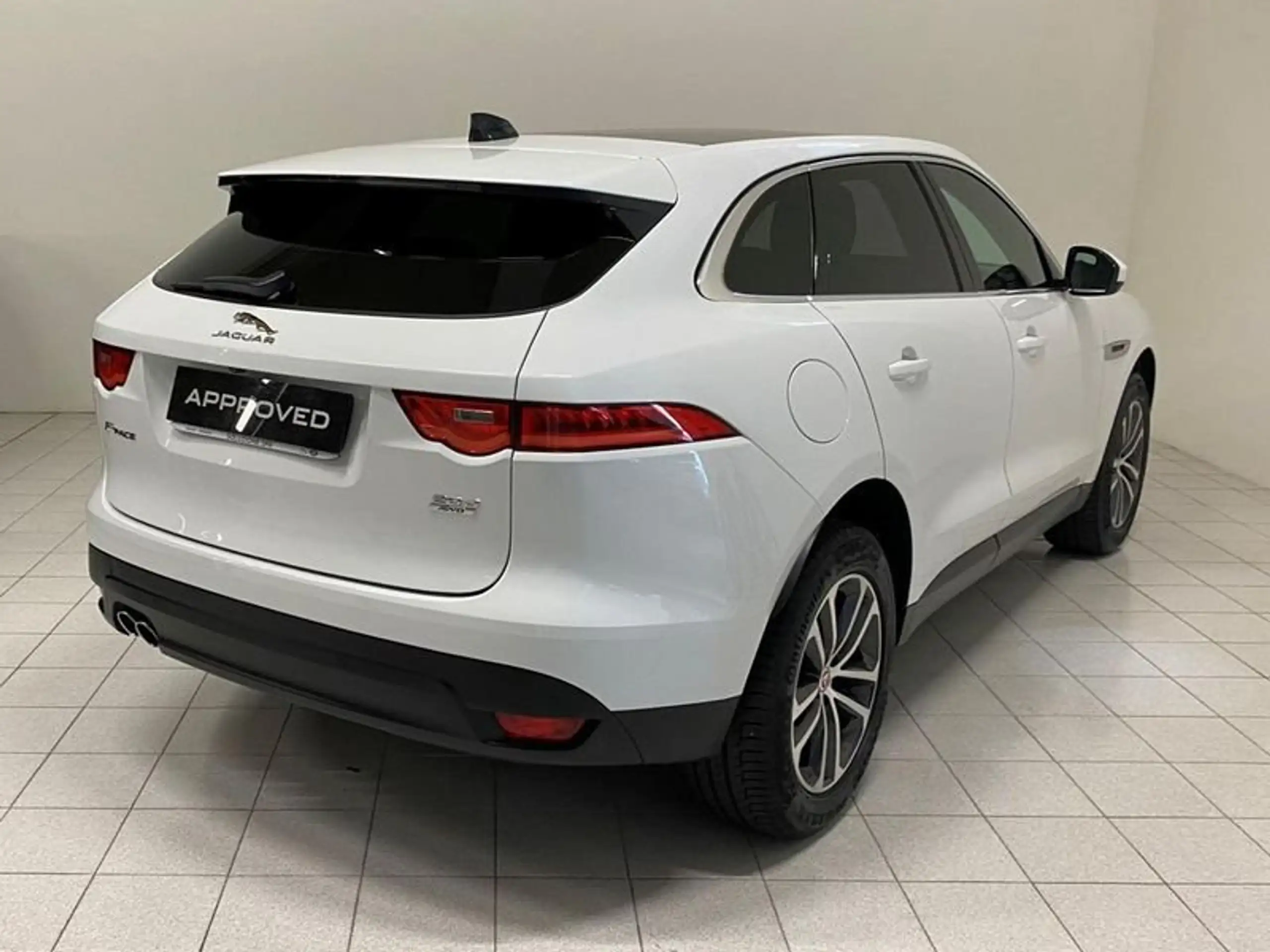 Jaguar - F-Pace