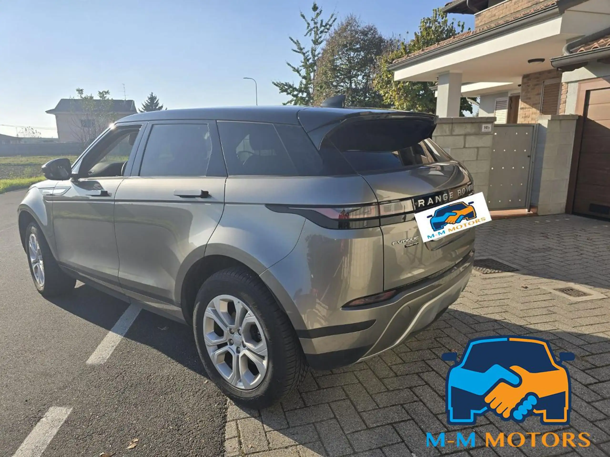 Land Rover - Range Rover Evoque