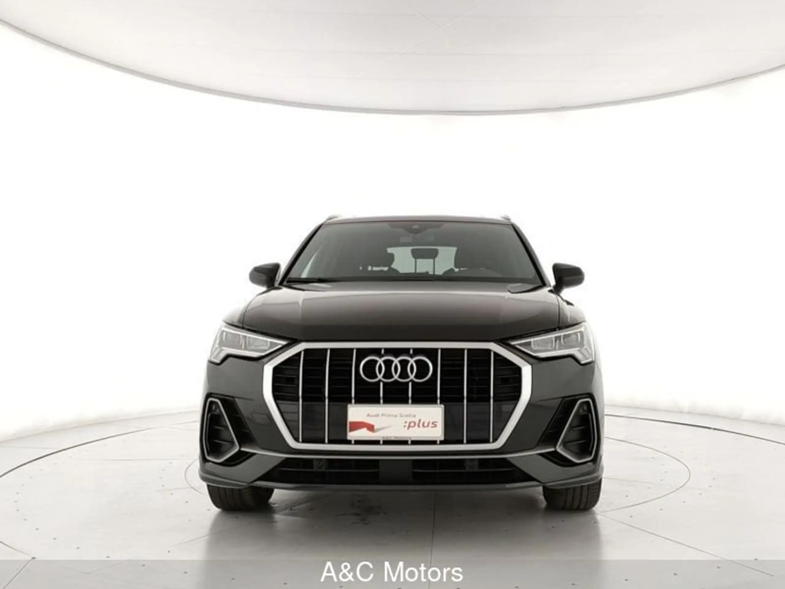 Audi - Q3