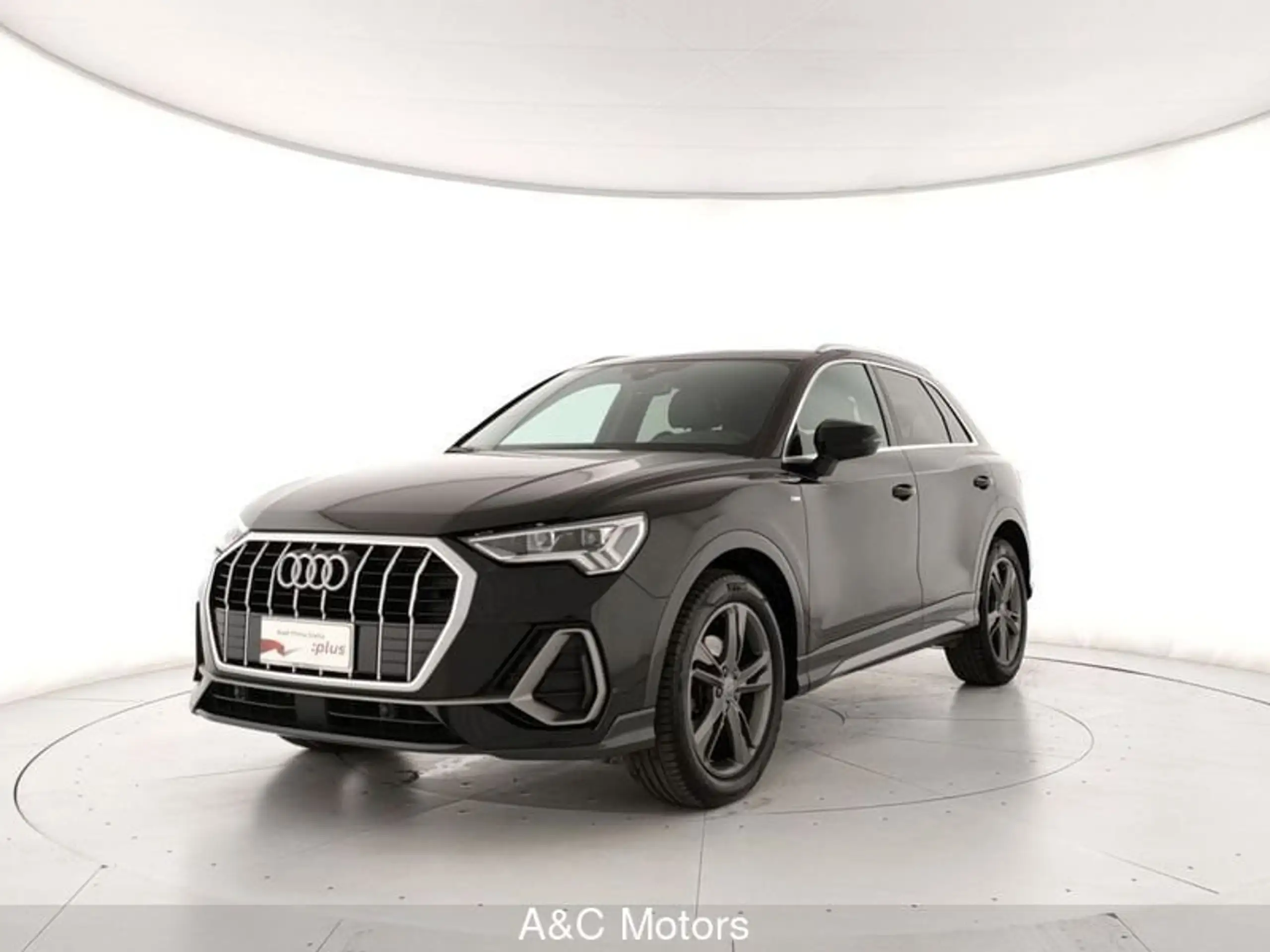 Audi - Q3