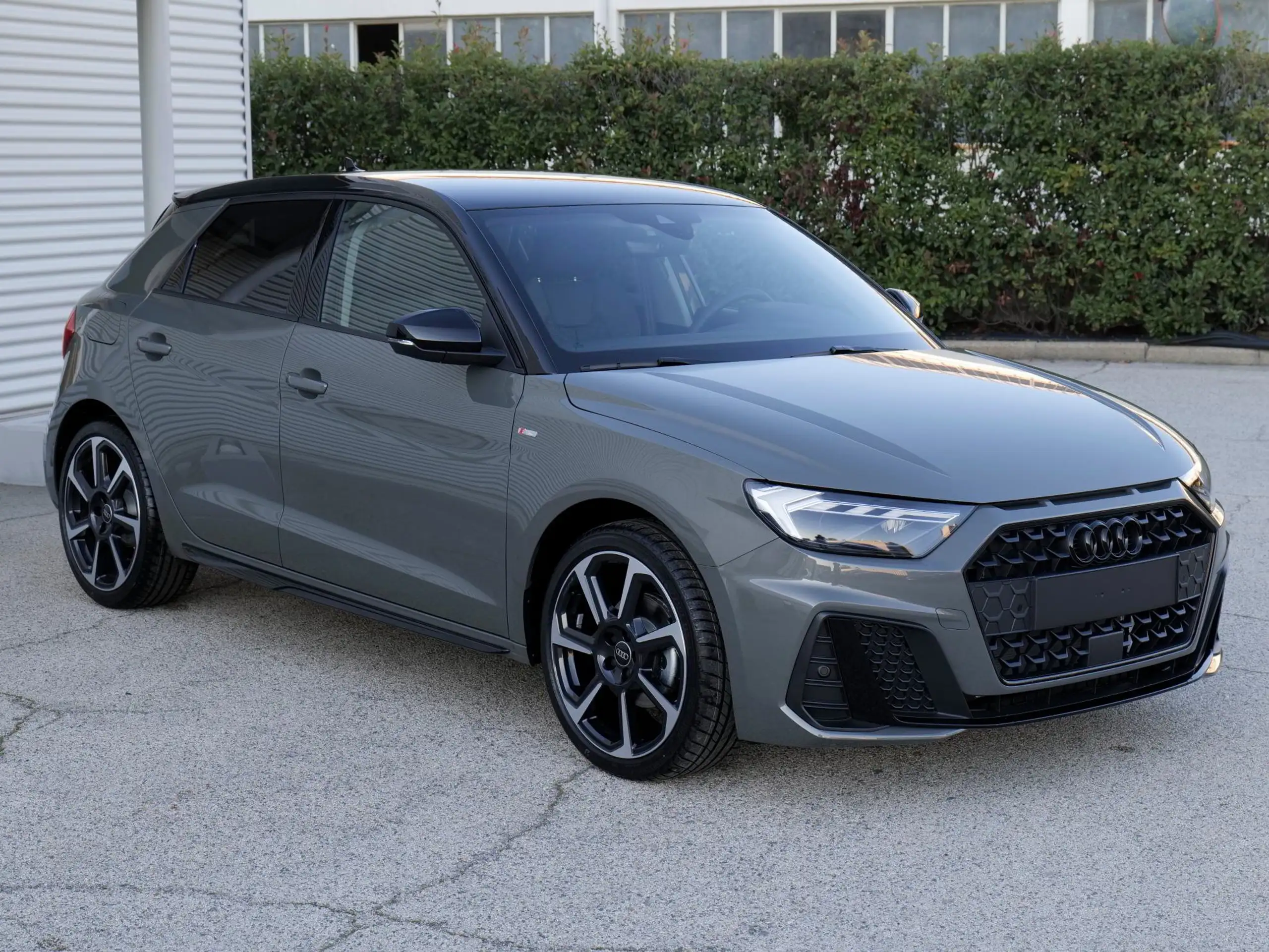 Audi - A1