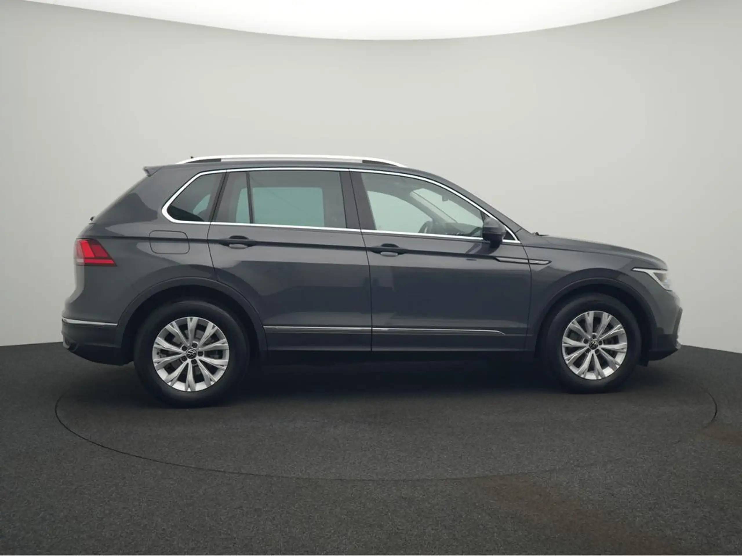 Volkswagen - Tiguan