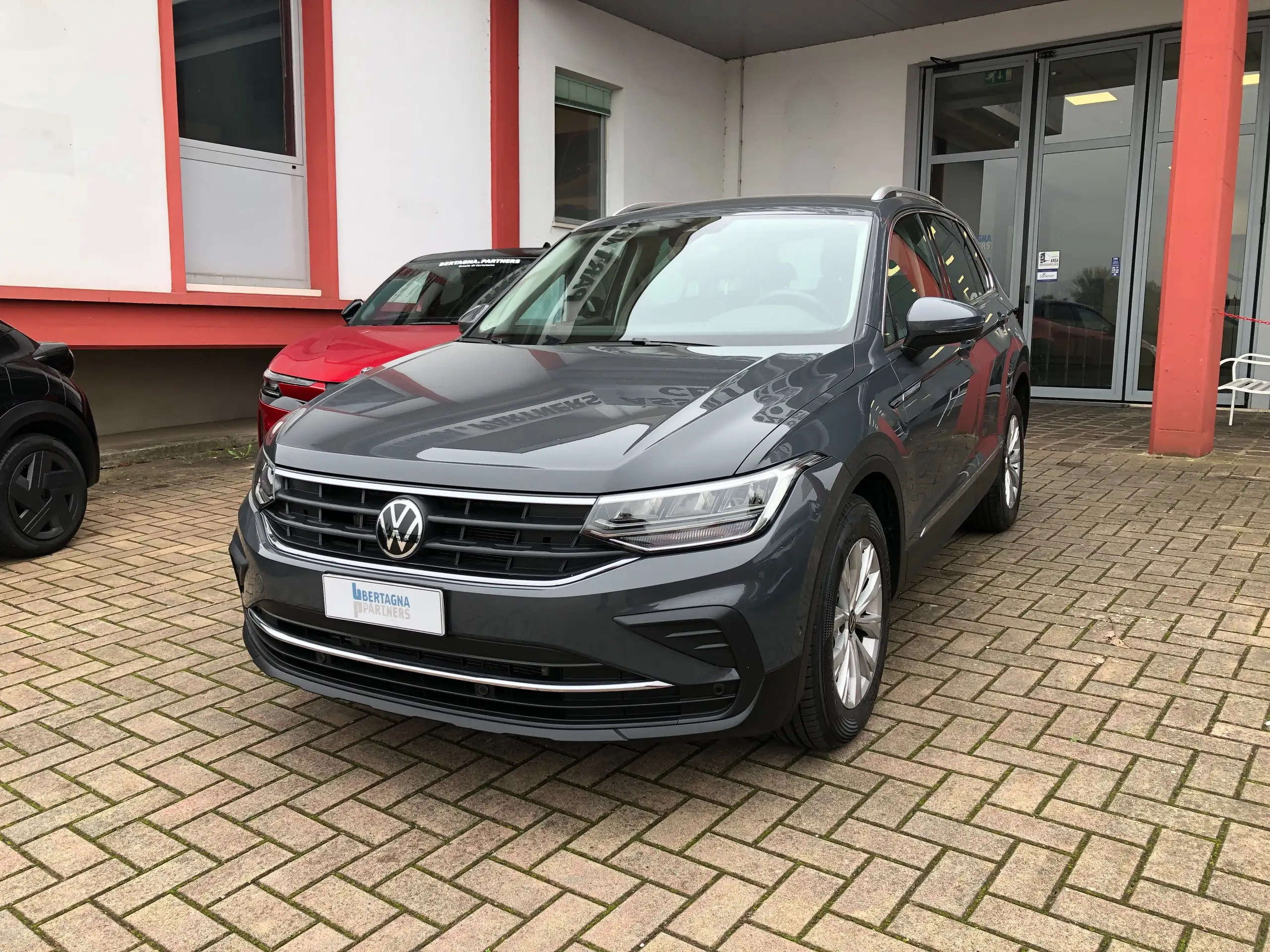 Volkswagen - Tiguan