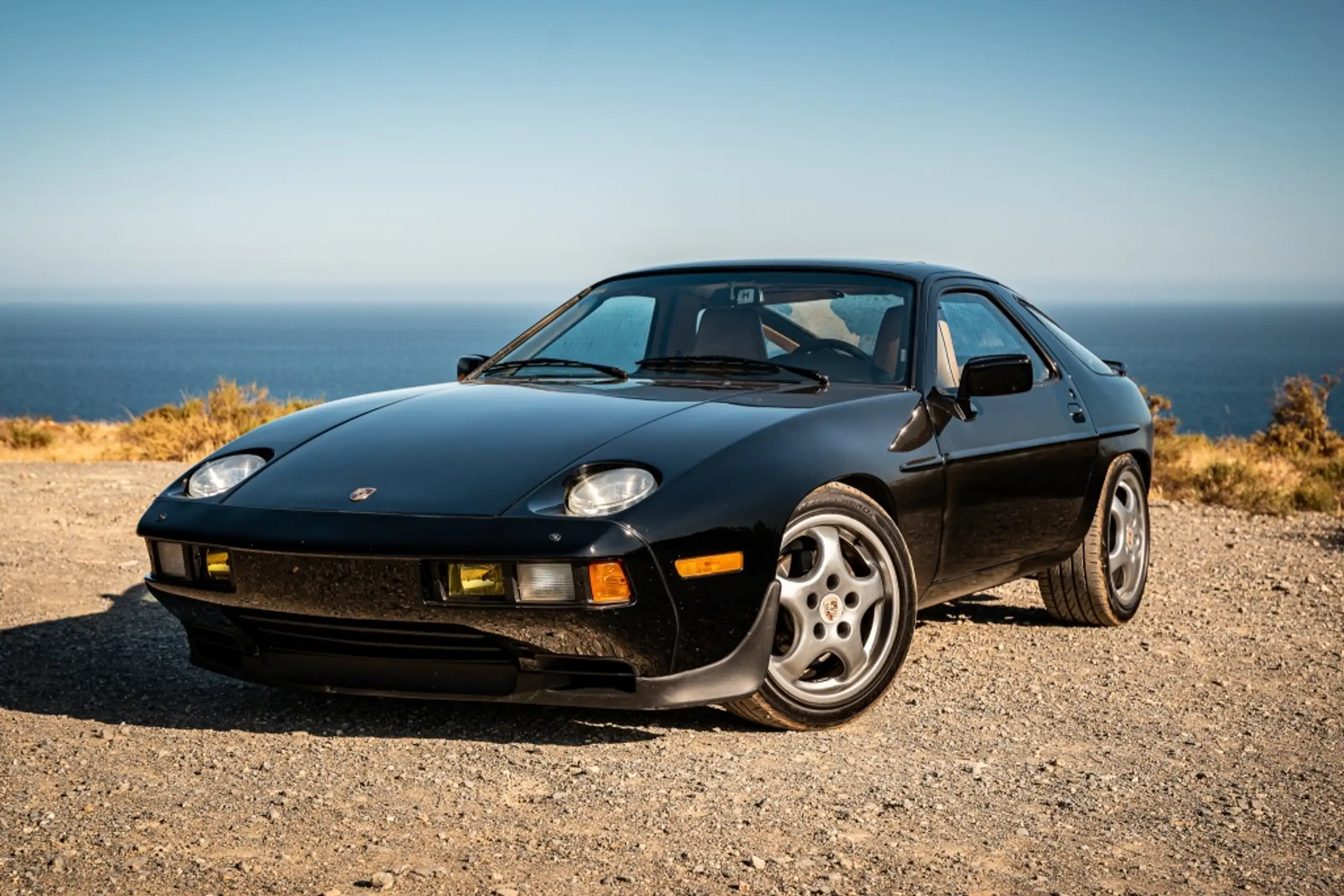 Porsche - 928