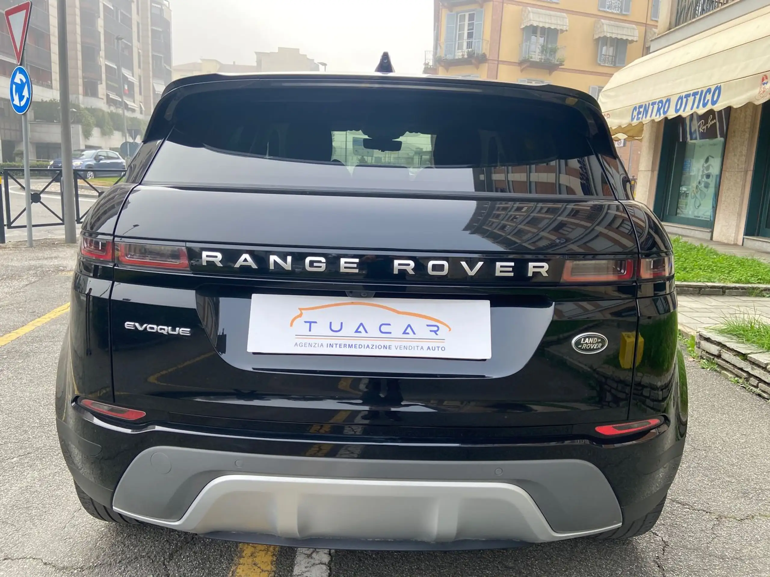 Land Rover - Range Rover Evoque