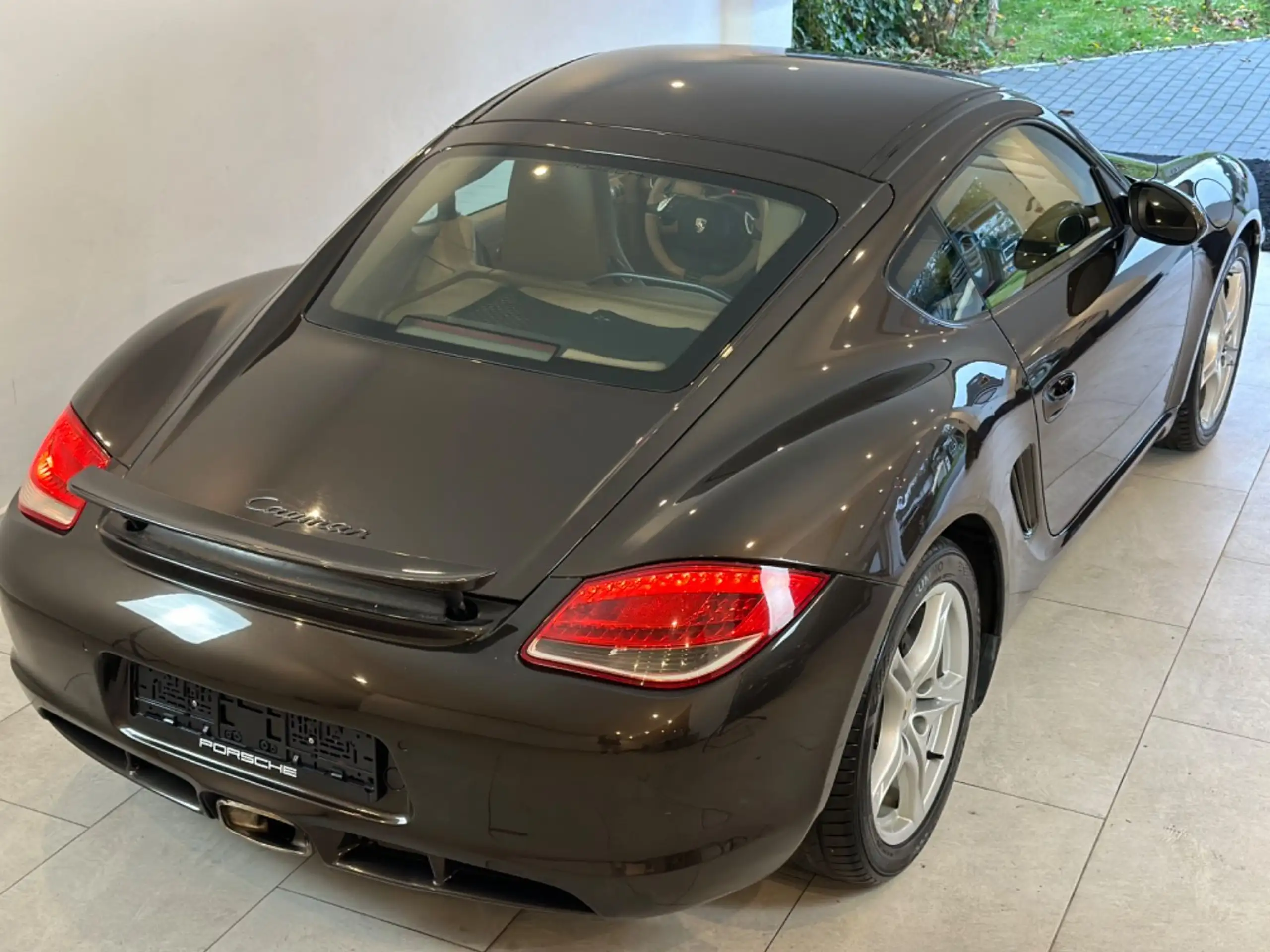 Porsche - Cayman