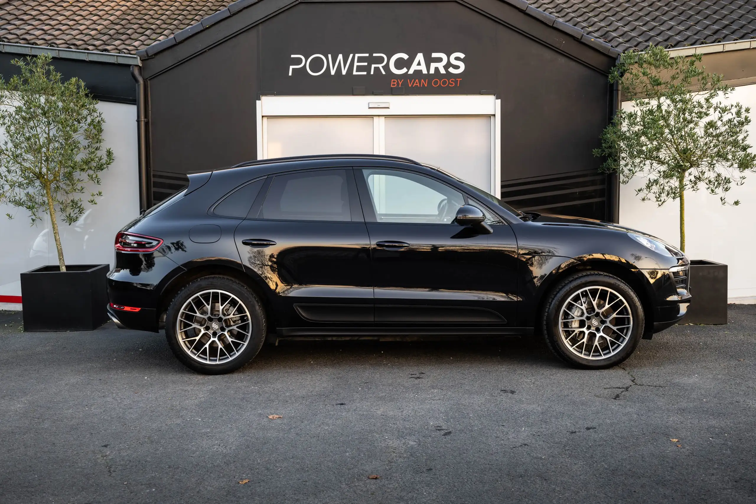 Porsche - Macan