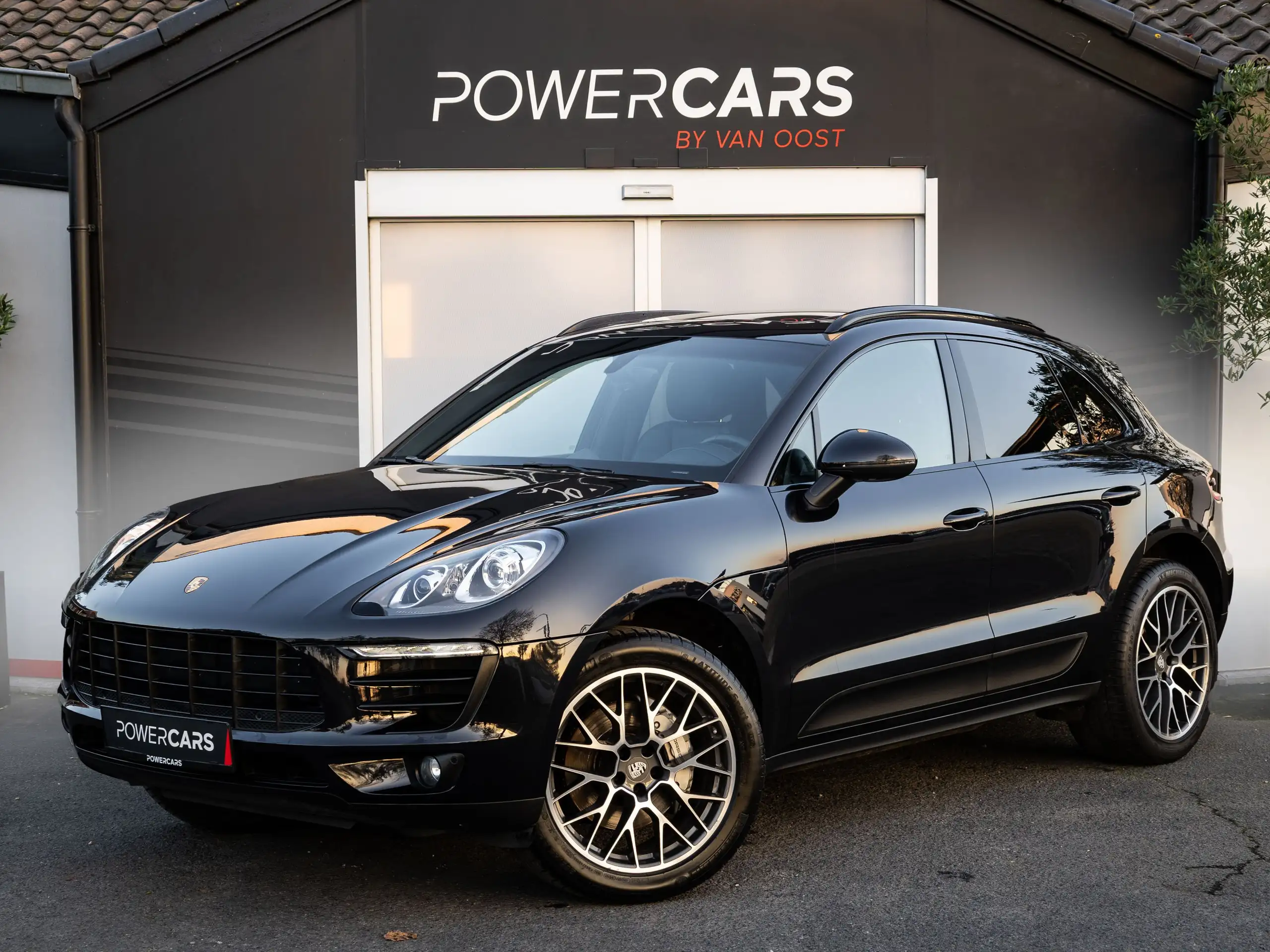 Porsche - Macan