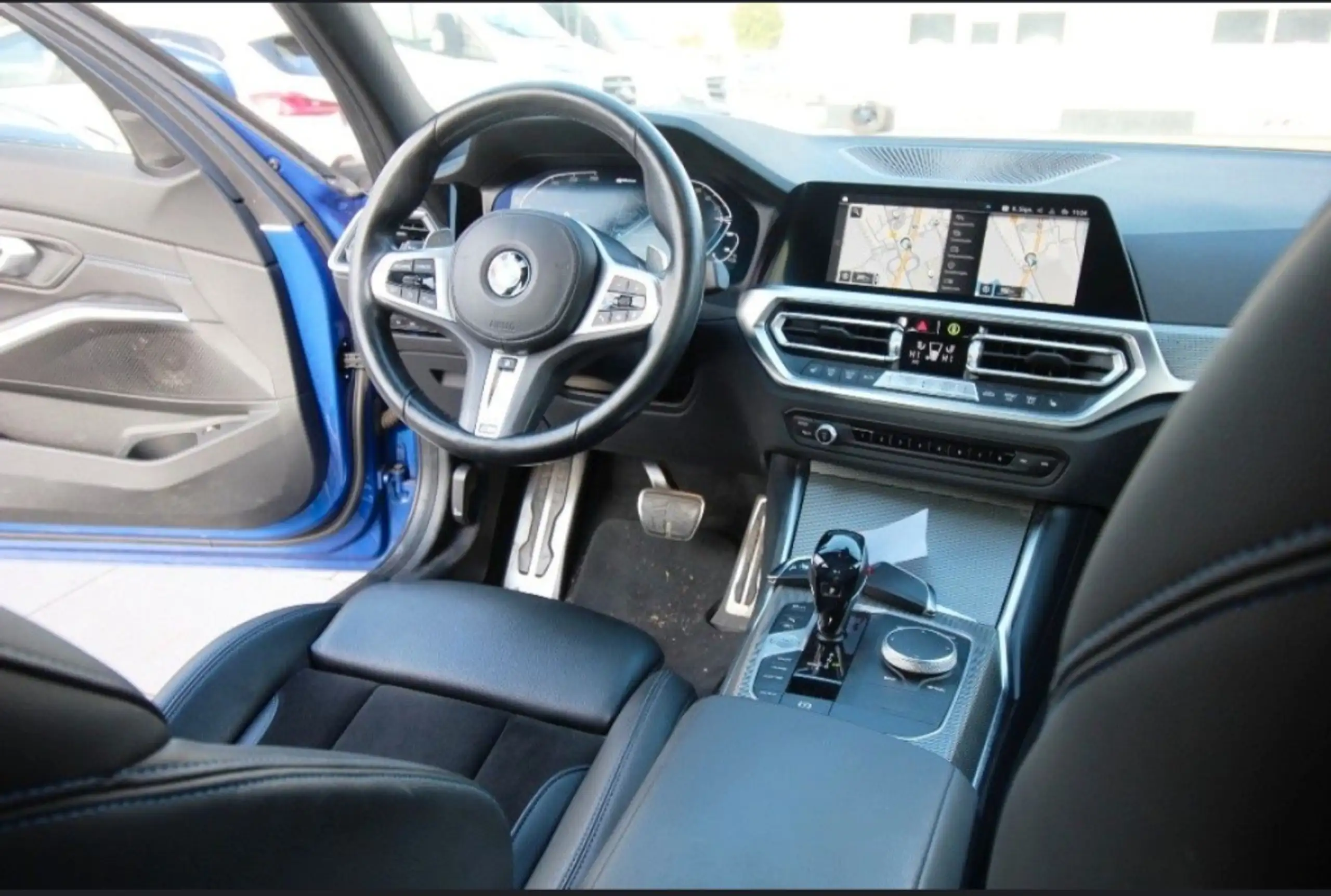 BMW - 330