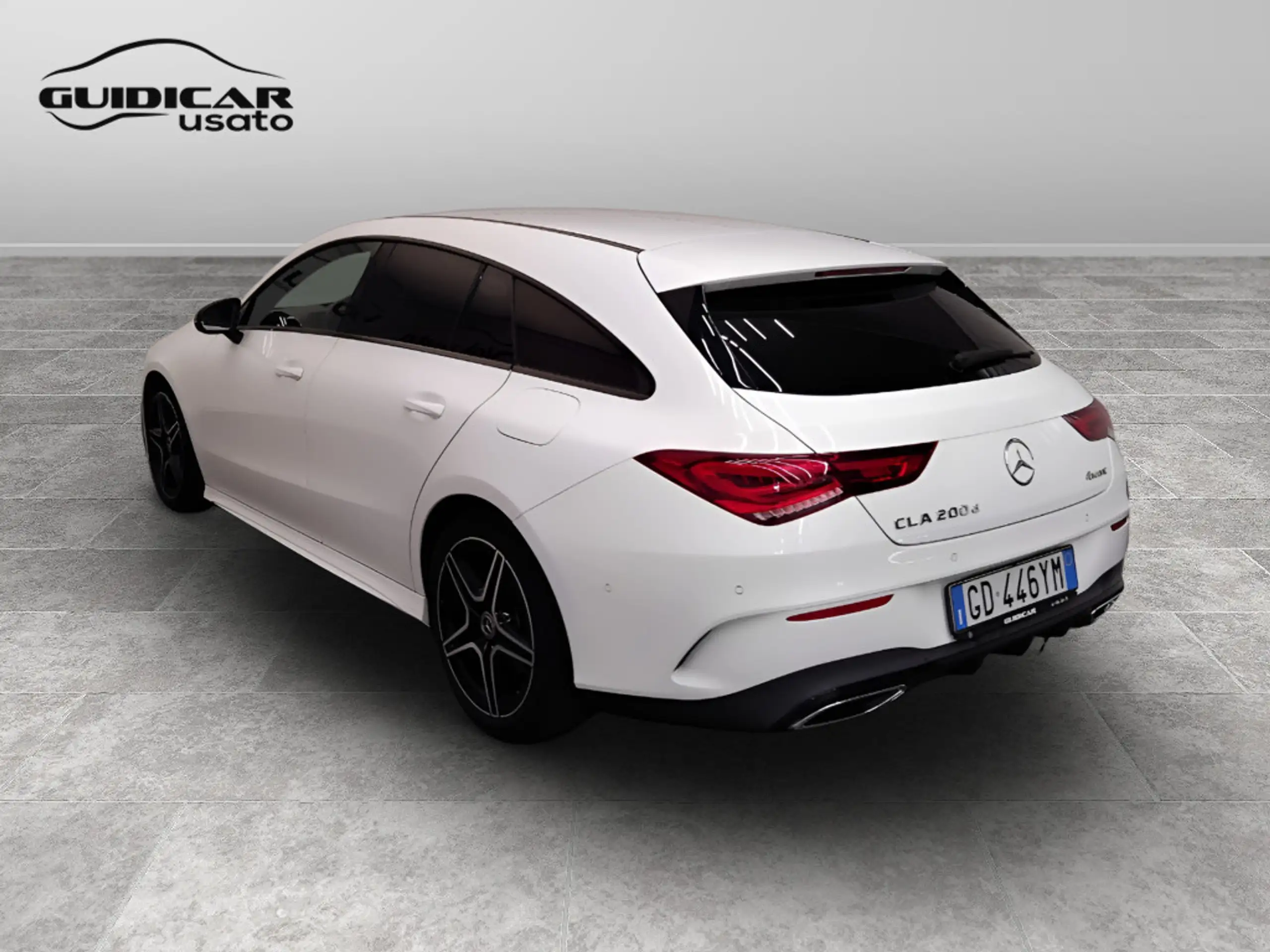 Mercedes-Benz - CLA 200