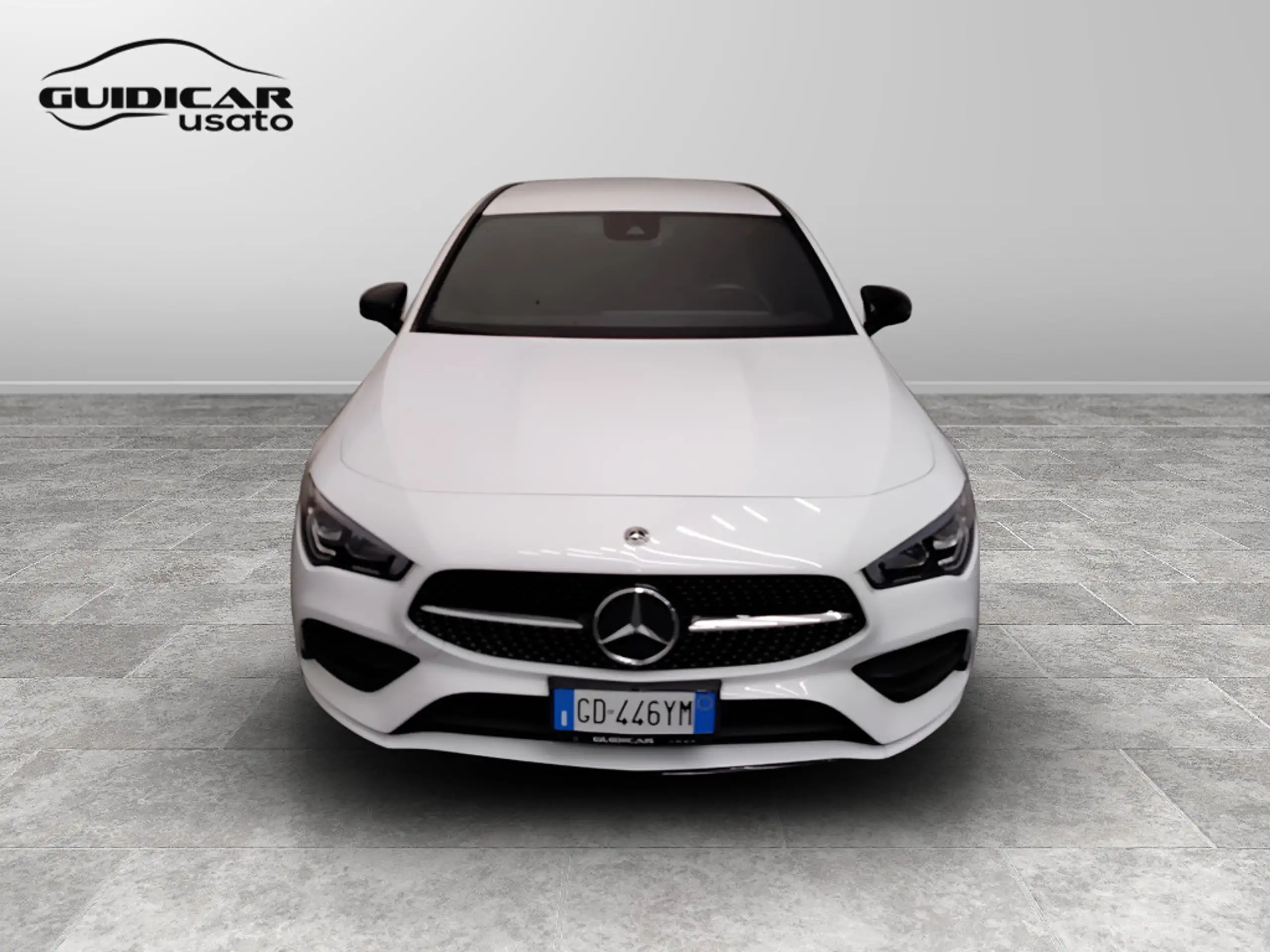 Mercedes-Benz - CLA 200