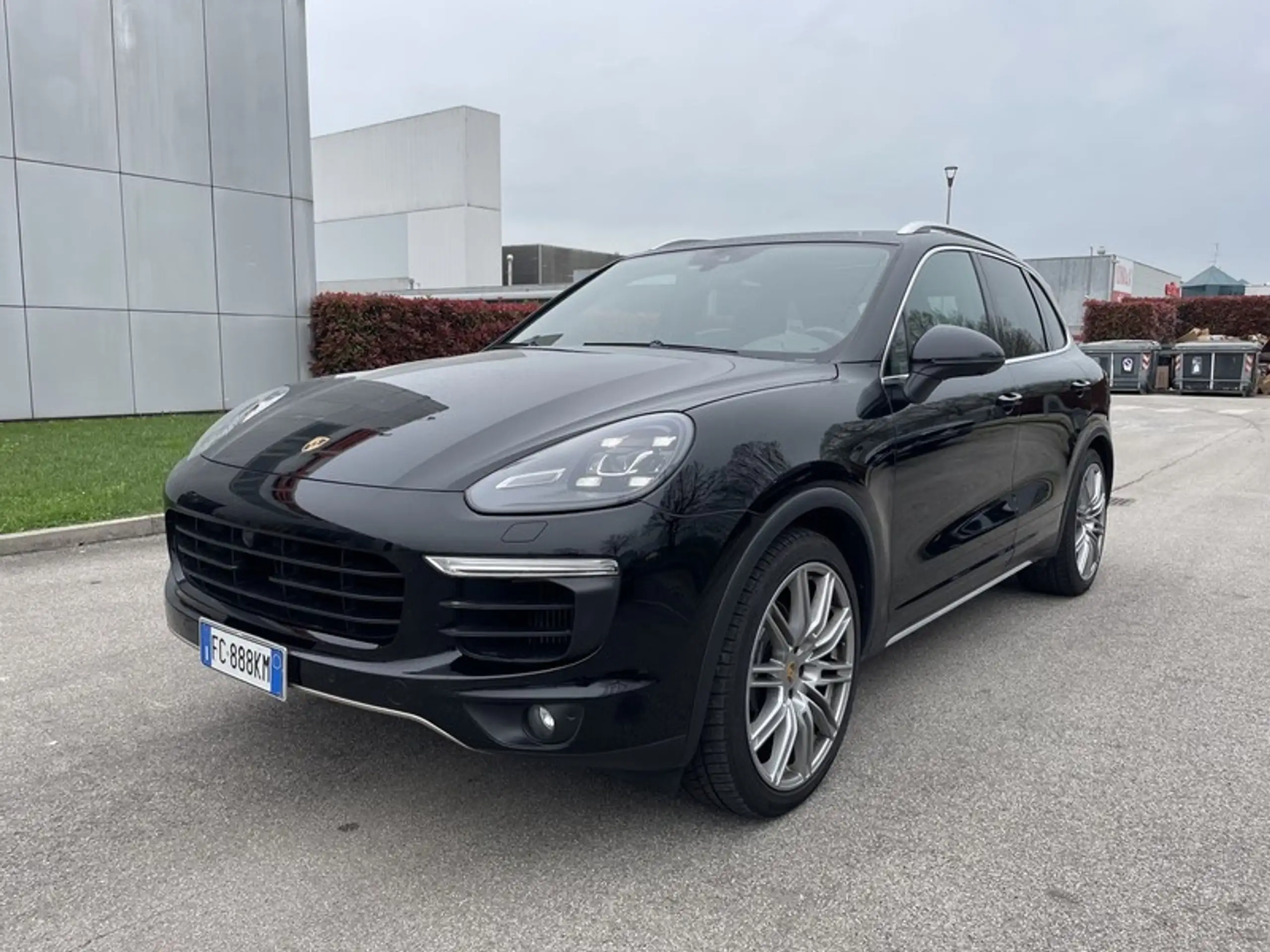 Porsche - Cayenne