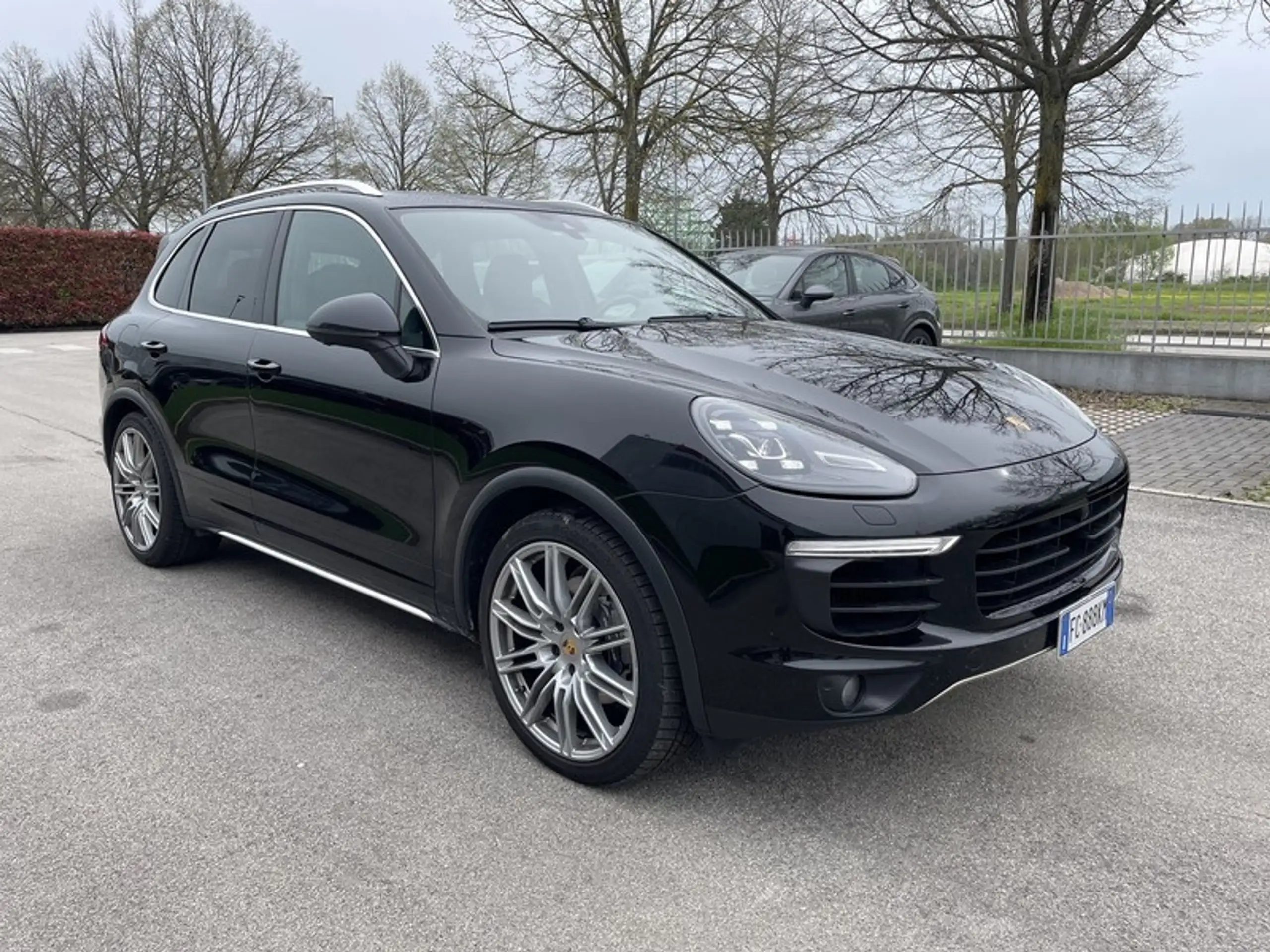 Porsche - Cayenne